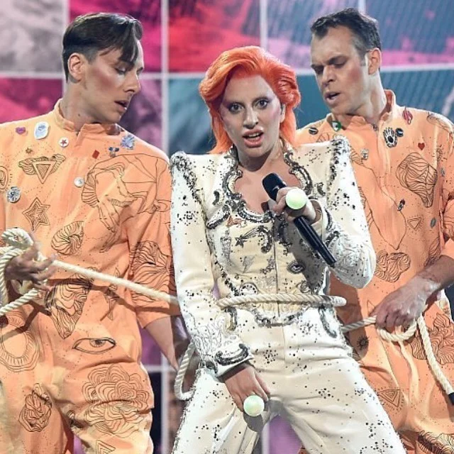 David Bowie Tribute: 58th Annual Grammy Awards