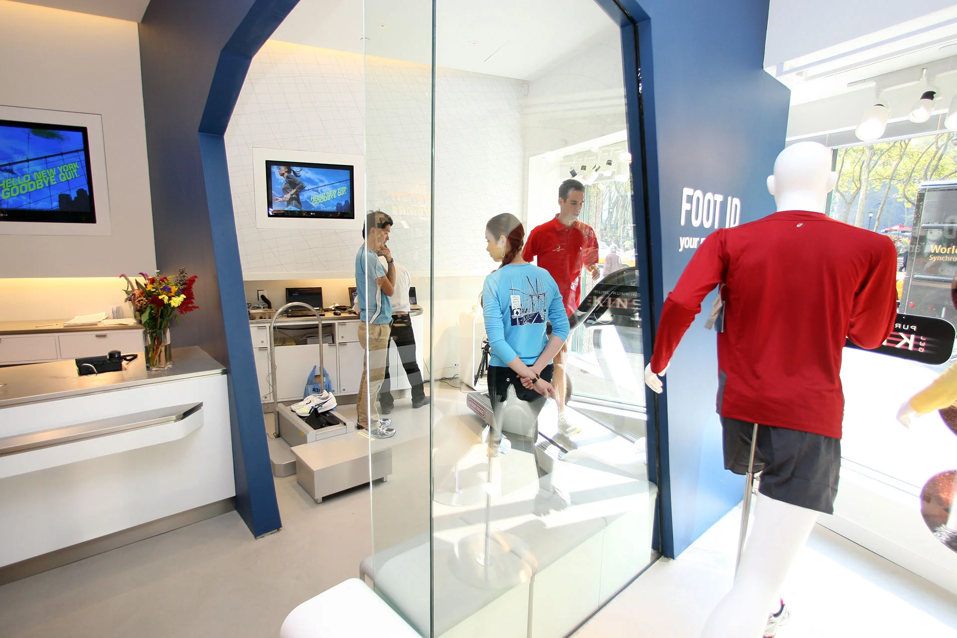 ASICS_Store_5180.jpg