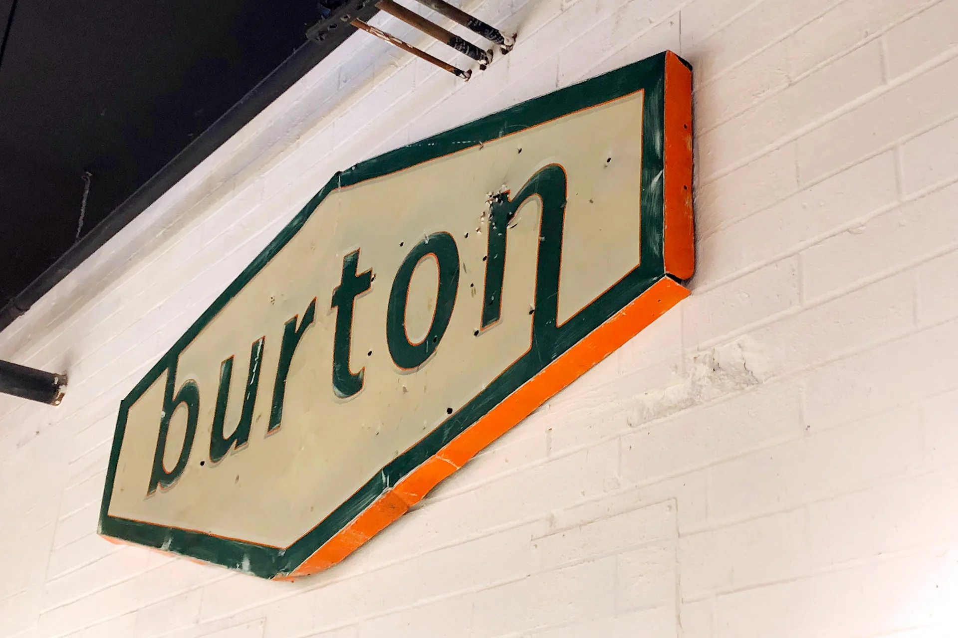 Burton / Channel Islands - Santa Monica