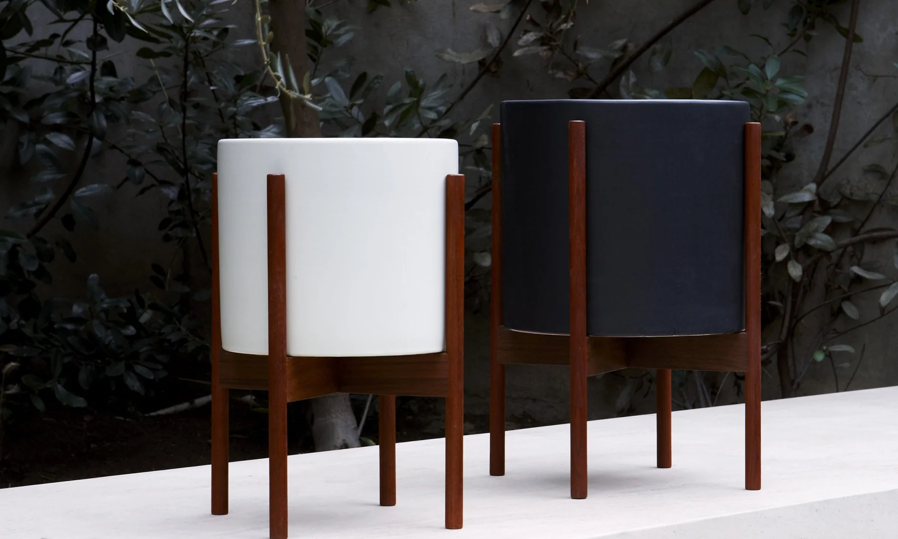 modernica-casestudy_ceramics-small-large-cylinder_2_1.jpg