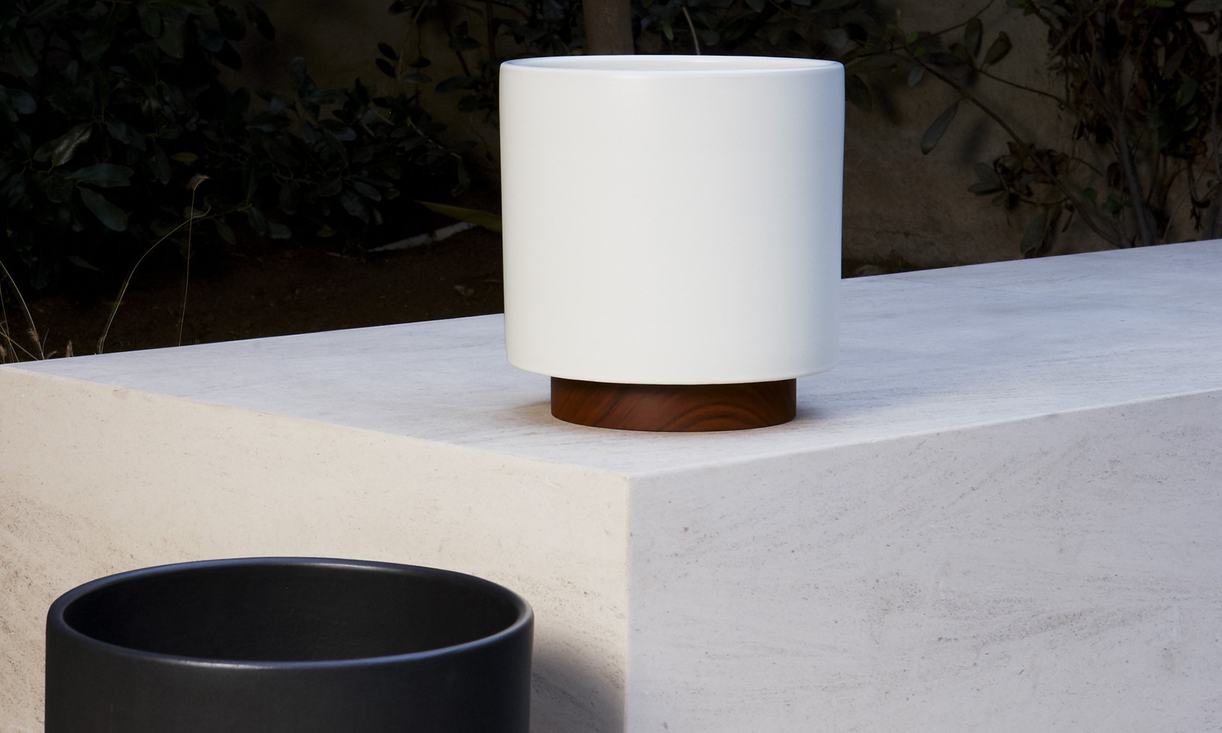 modernica-casestudy_ceramics-cylinder-plinth_1.jpg