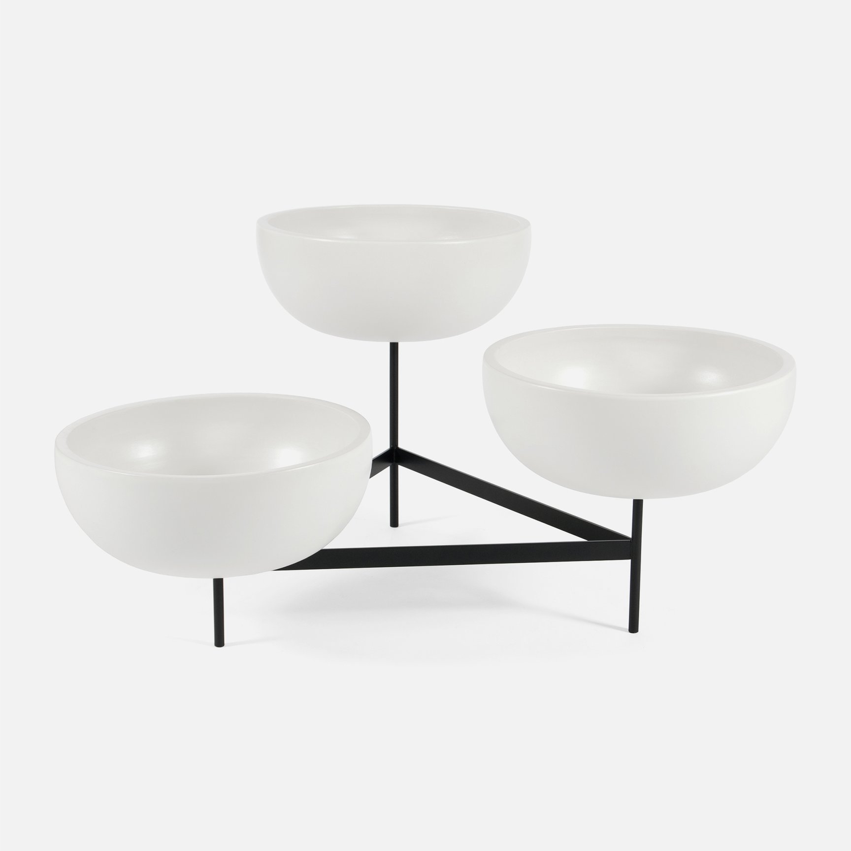 modernica-caseStudy-ceramic_bowl_large_white_triStand_45_copy_copy_1728x.jpg