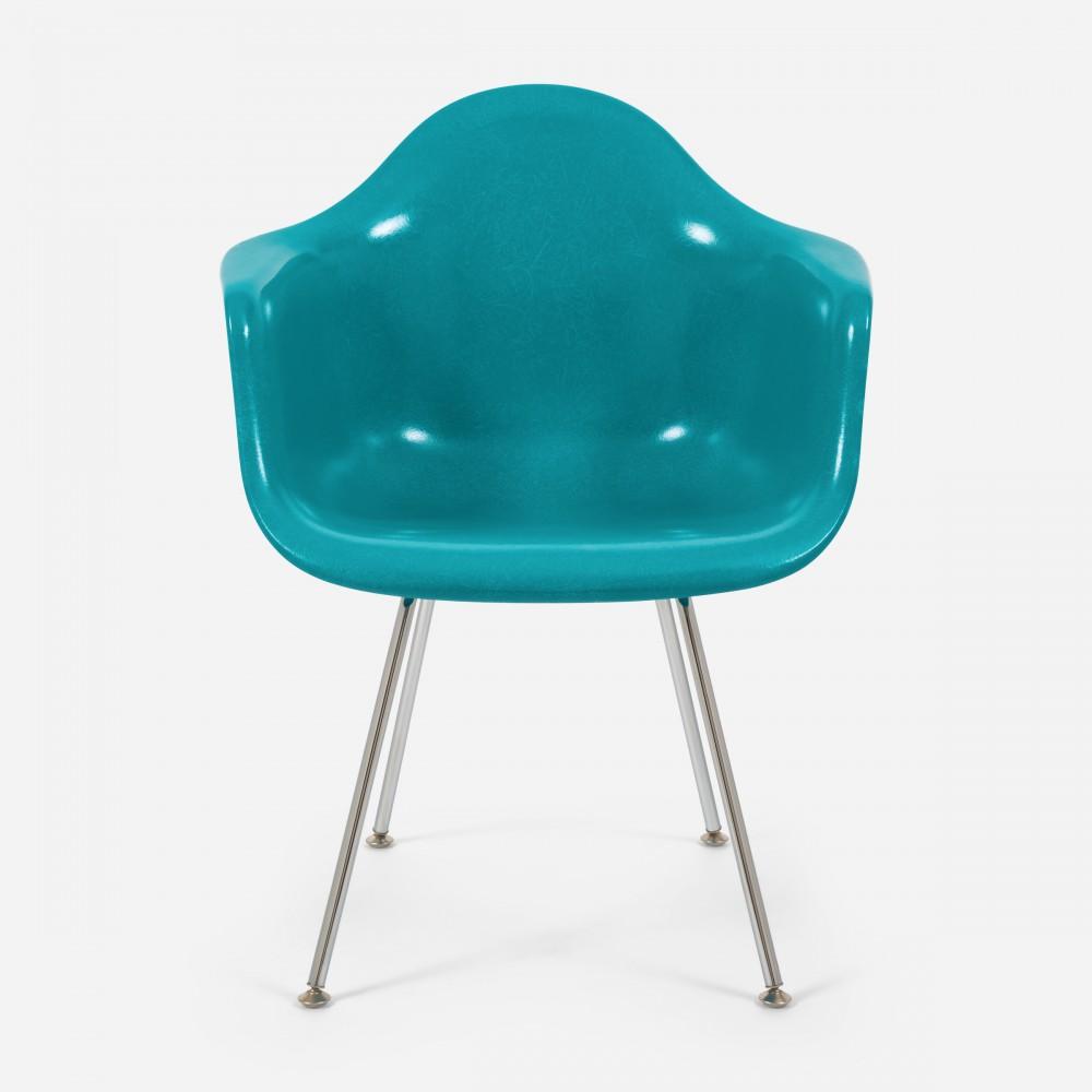 modernica-case-study-fiberglass-shell-chair_hbase_arm_ocean_shot4_cc8b2e6b-3b78-4dea-ae8d-5c9d585f5b42_1728x.jpg