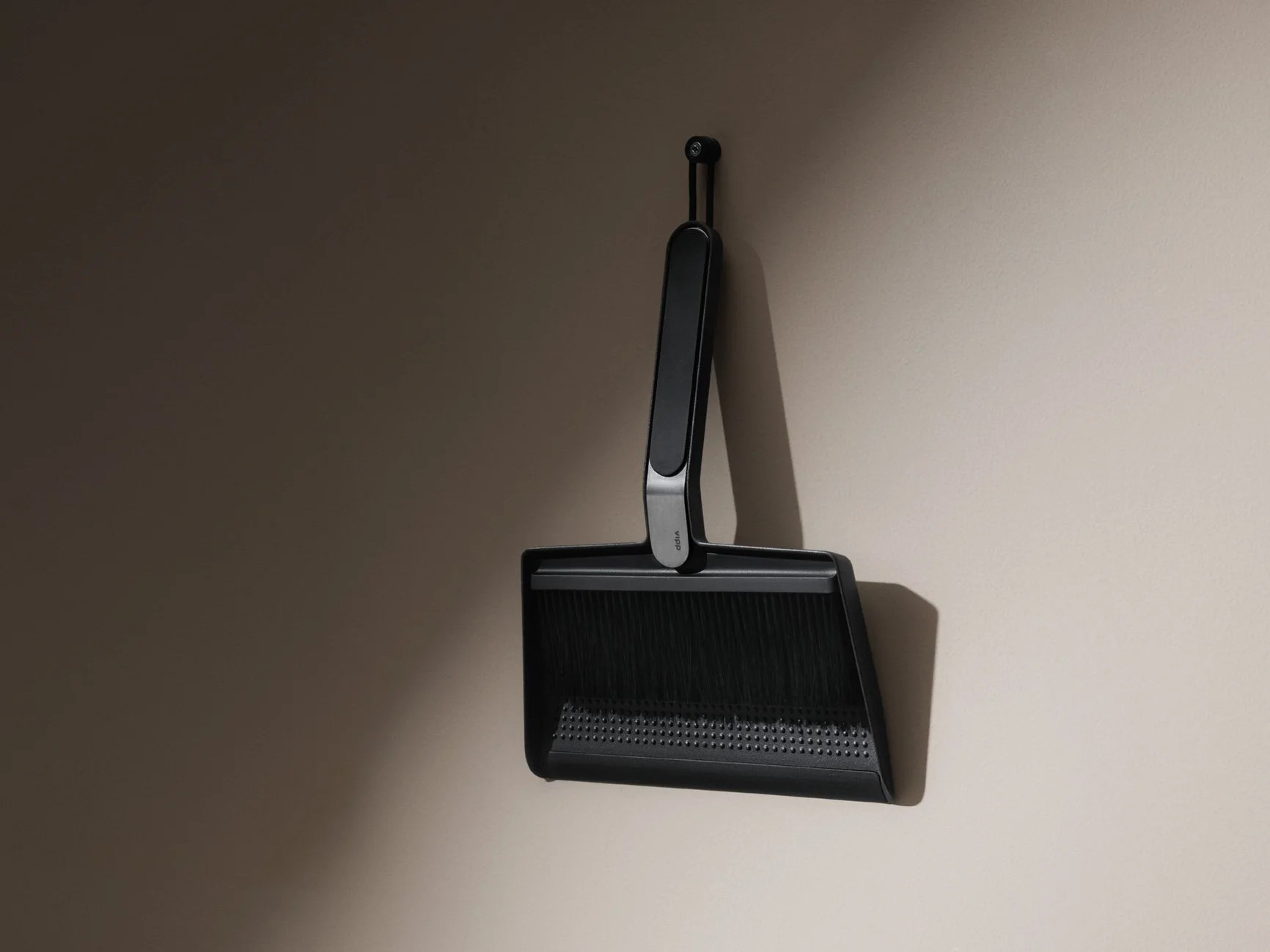 vipp-274-dustpan-09-low.jpg