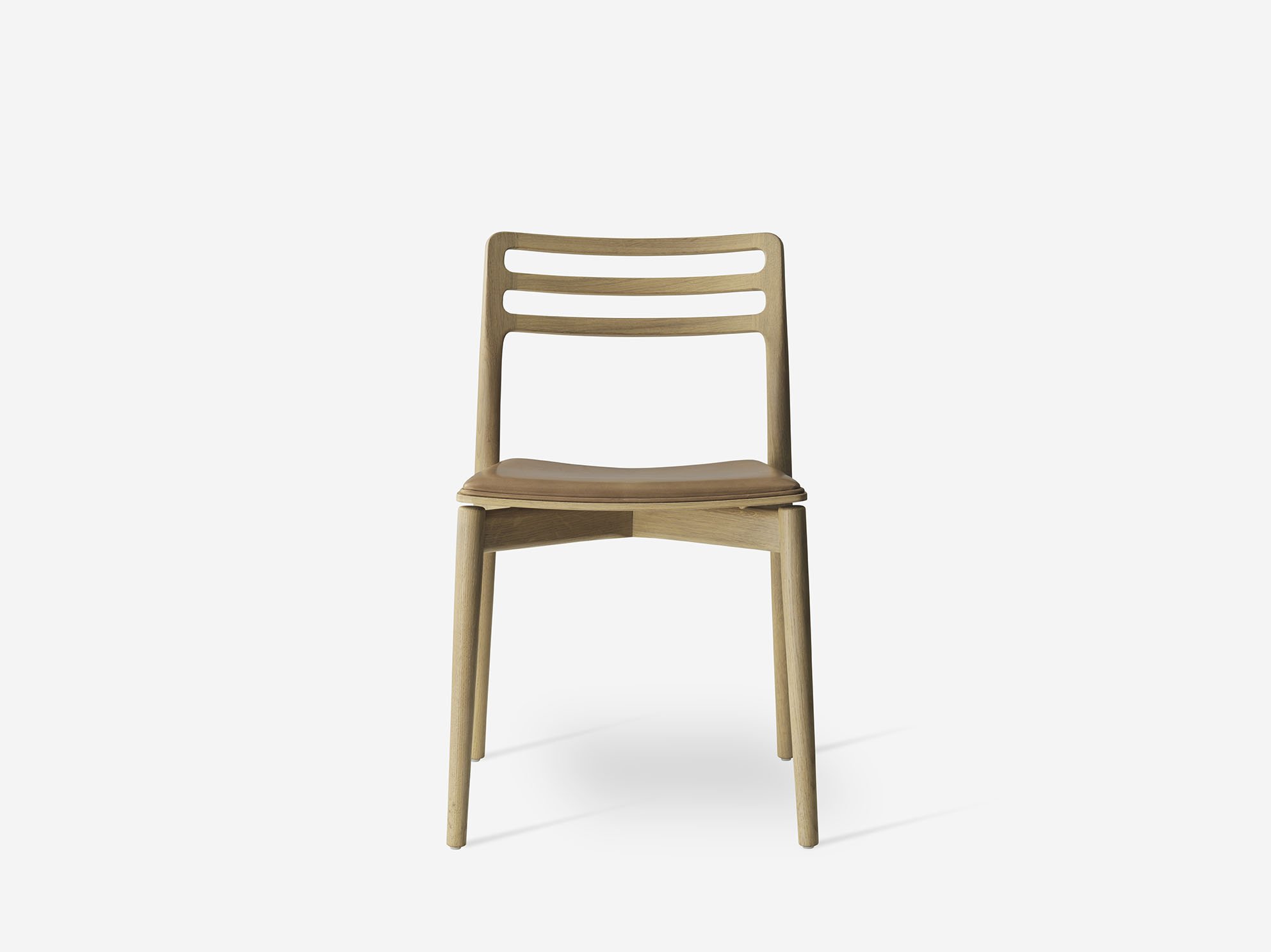 Vipp481_light-oak-sandleather-02_low.jpg