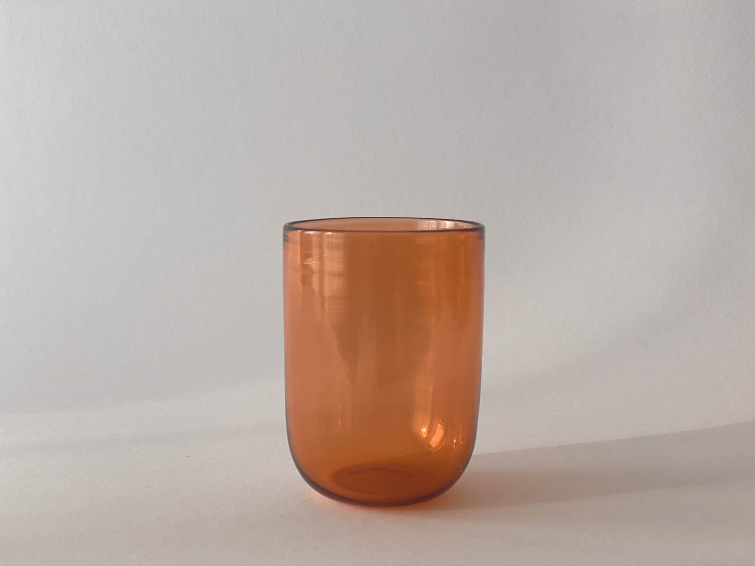 Mundgeblasene Trinkbecher – Mouth-blown drinking cups