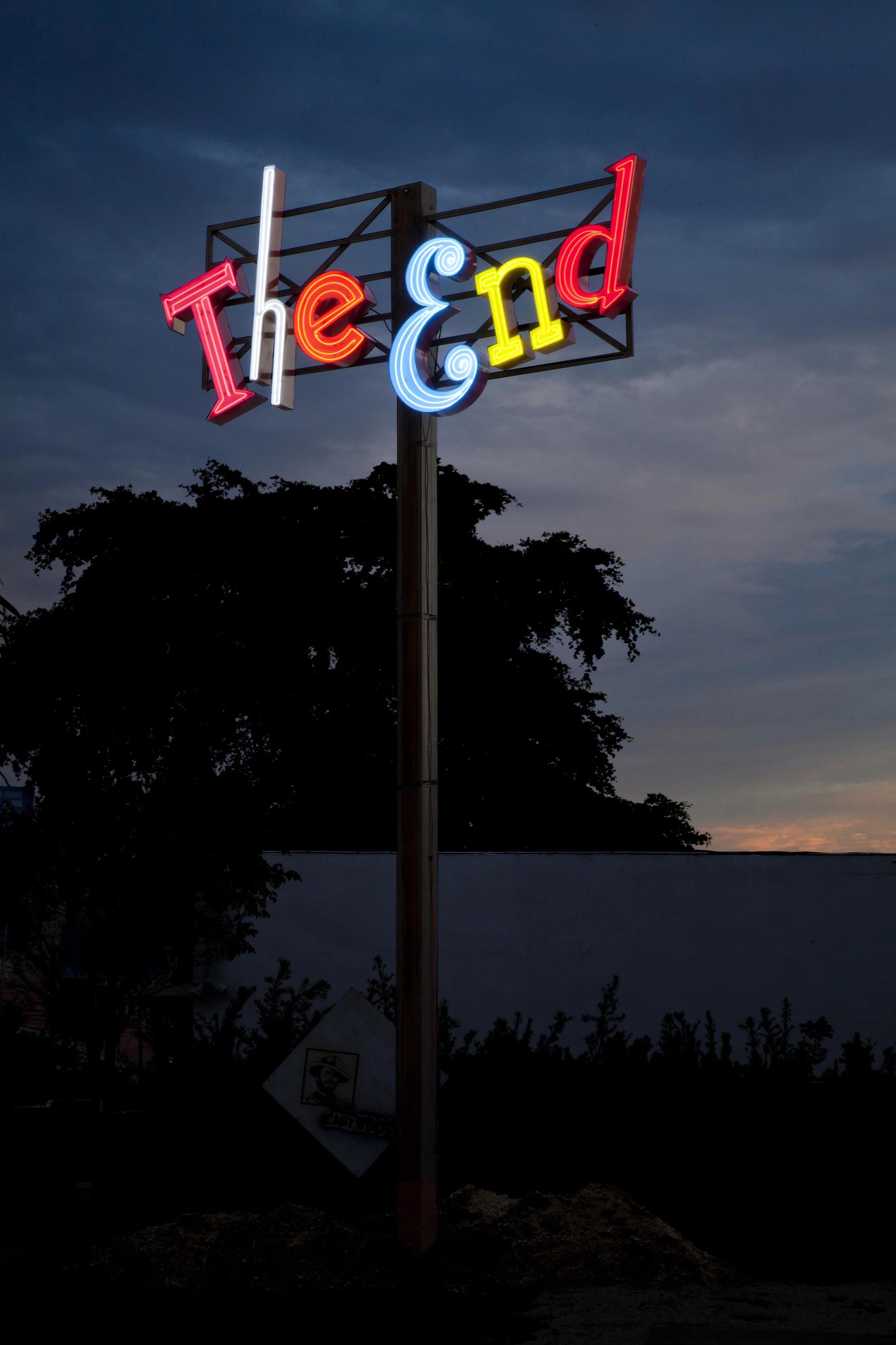 In the End It's Not the Years of Your Life That Count But the Life in Your Years (2013), a site-specific installation in Miami for the duration of December 2013. Neon and steel; 108 x 60 in. (neon), 36 x 108 in. (steel frame), 300 x 5 in. (pole). ( photo : Dawn Blackman)