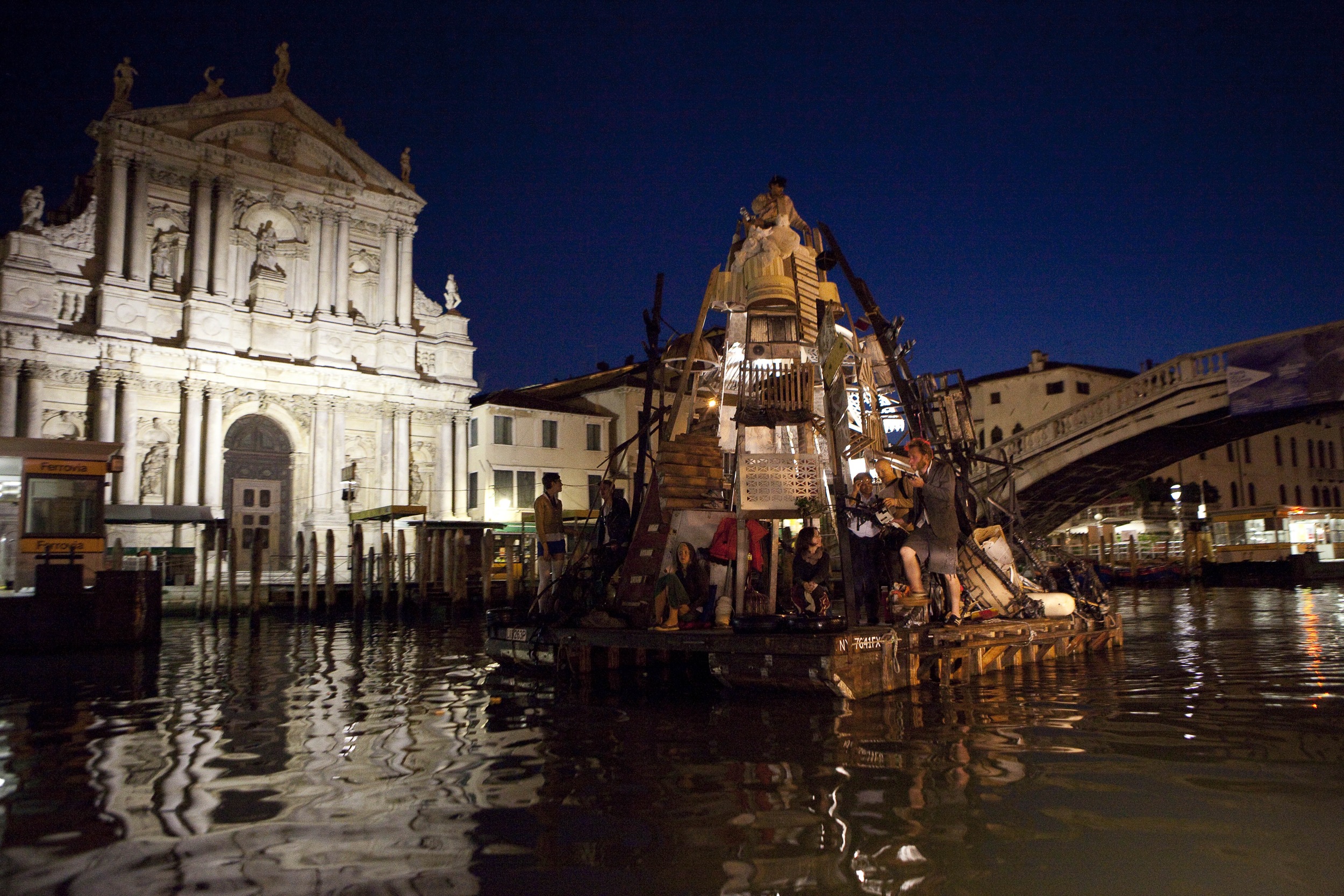   Swimming Cities of Serenissima , Venice, 2009. Though Swoon sailed first on the Mississippi River in 2006-2007 (Miss Rockaway Armada) and the Hudson River in 2008 ( Swimming Cities of Switchback Sea ), the  Swimming Cities  concept was partially in