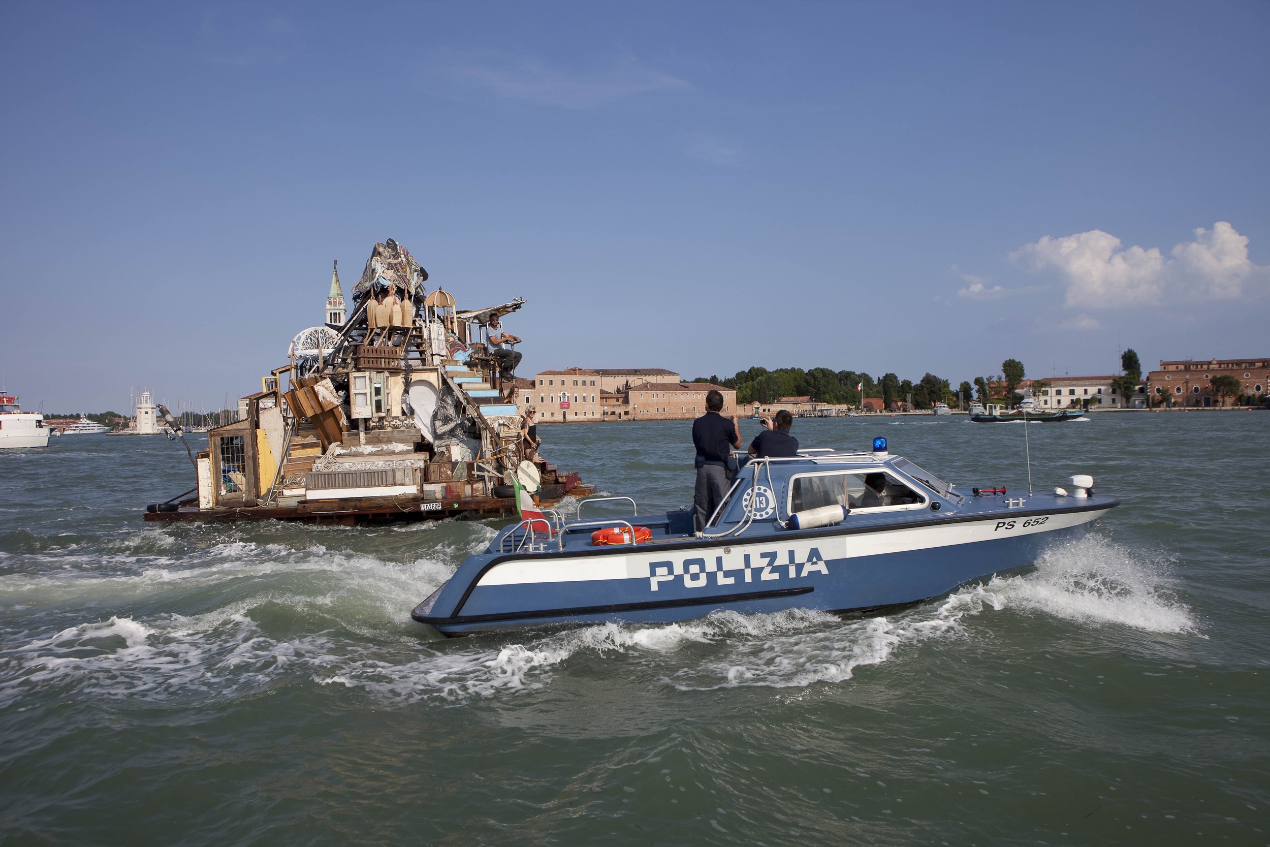   Swimming Cities of Serenissima : Swoon and 35 artistic collaborators sailed across the Adriatic Sea to crash the 2009 Venice Biennale. ( Photo : Tod Seelie) &nbsp; &nbsp; &nbsp; 