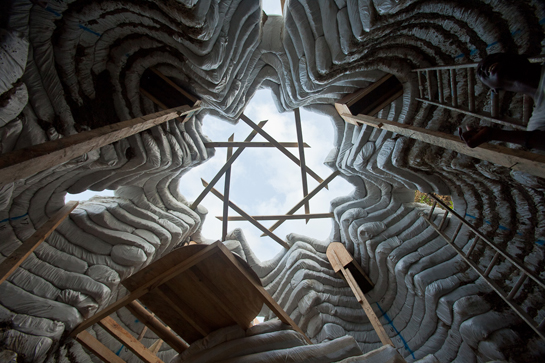  Detail from the interior of a Konbit Shelter Project building in Haiti.&nbsp;( Photo : Tod Seelie) 