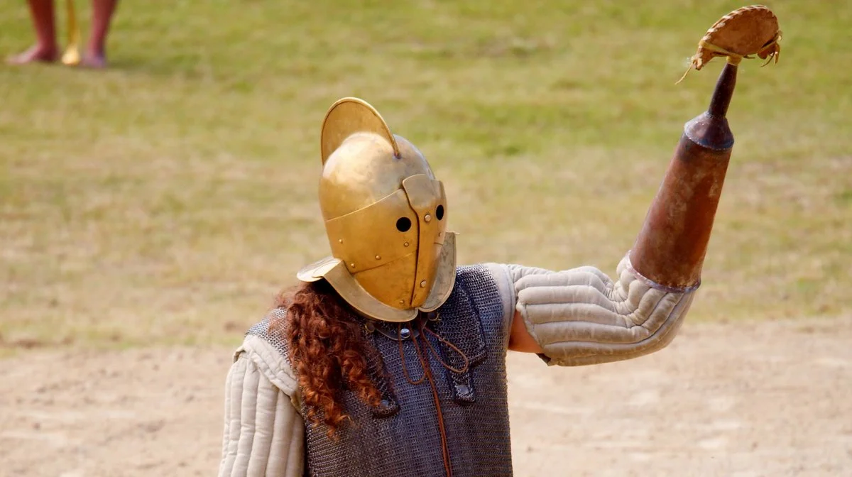 The Roman Scissor Gladiator, Weapon, or…? (AKA Return of the Arbelos