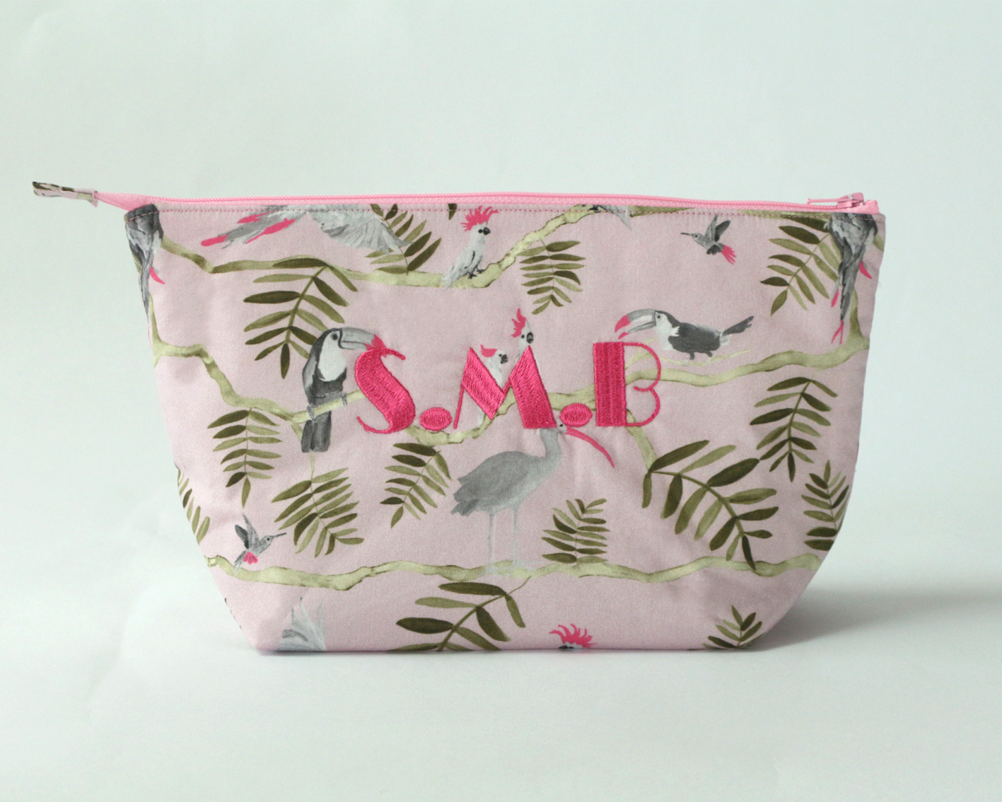 Cosmetic_bag_Pink_toucan_emnroidery.jpg