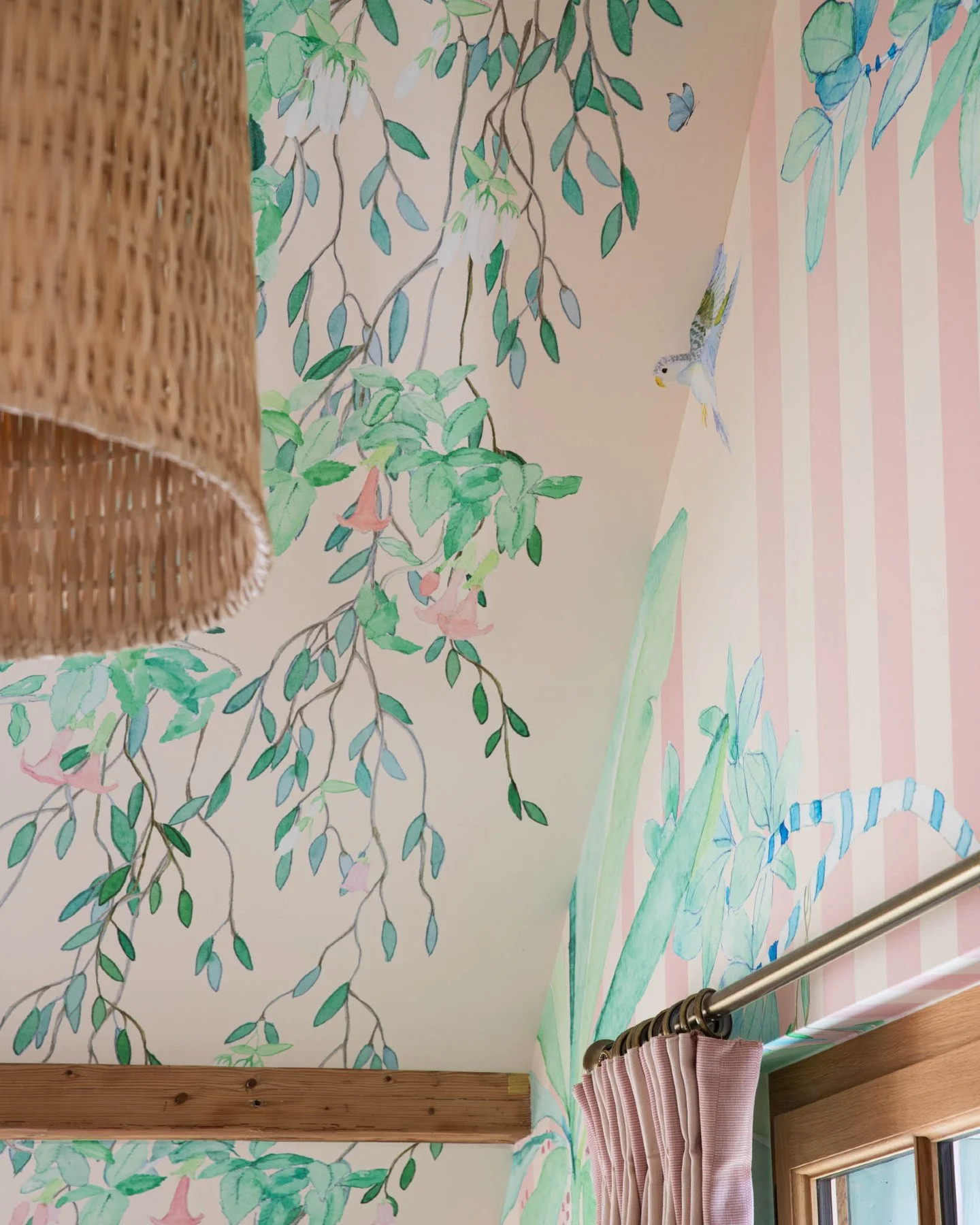 ✨ Look up! ✨ We also focus on the ceilings! We love the intense feeling of being wrapped in wallpaper everywhere we look, like stepping into a fantasy world. For this client, we transformed the sloped ceilings of her children&rsquo;s rooms into magic