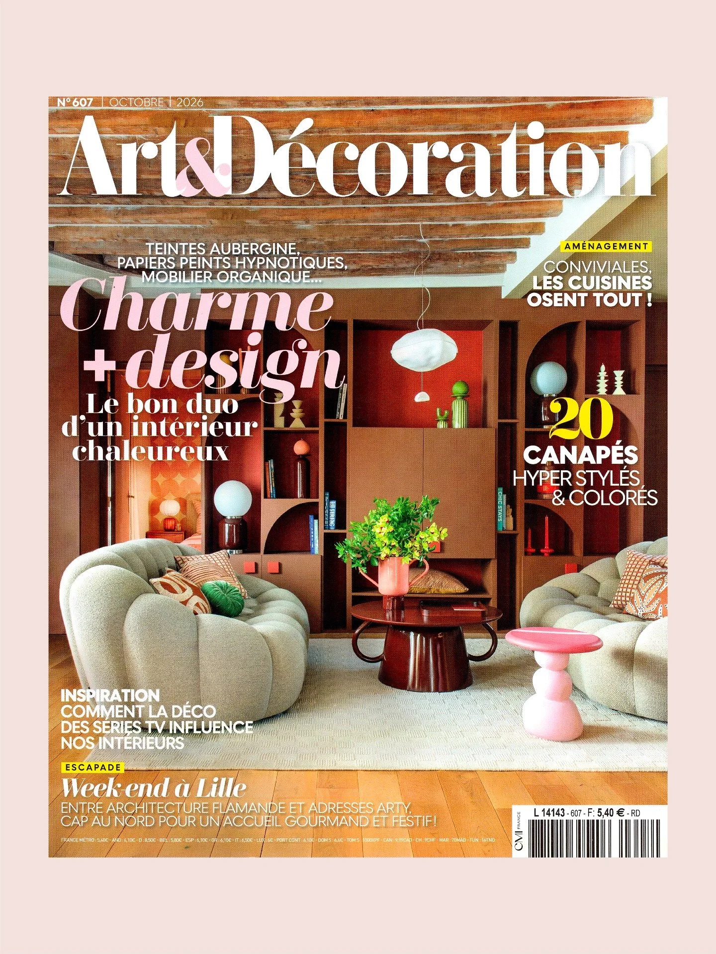 Thrilled to see our beloved Aleteo Tobacco wallpaper featured in Art &amp; D&eacute;coration magazine.
It&rsquo;s such a joy to discover one of our creations in the pages of one of France&rsquo;s most inspiring interior design magazines.
Thank you, d