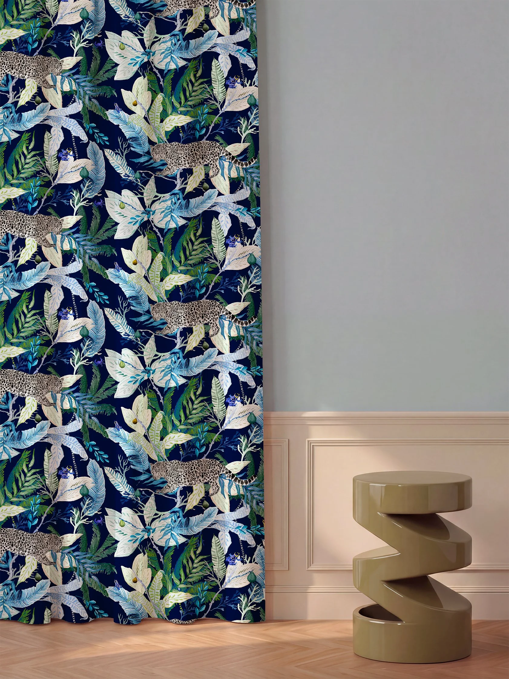 Orilla_fabric_dark_lifestyle_web.jpg