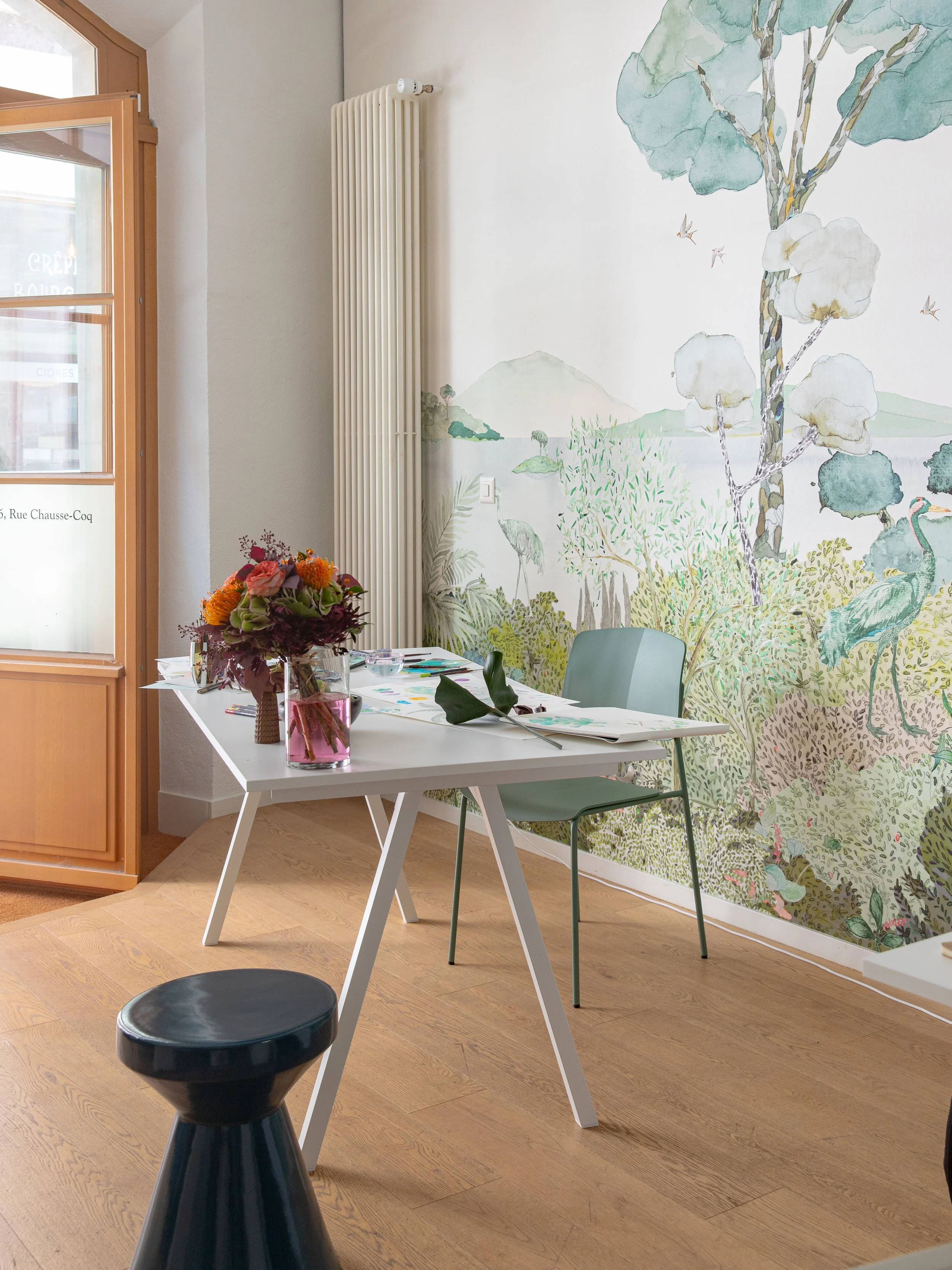 LAGUNA_Kariokas_Wallpaper_Panoramic_Green_Birds_Desk.jpg