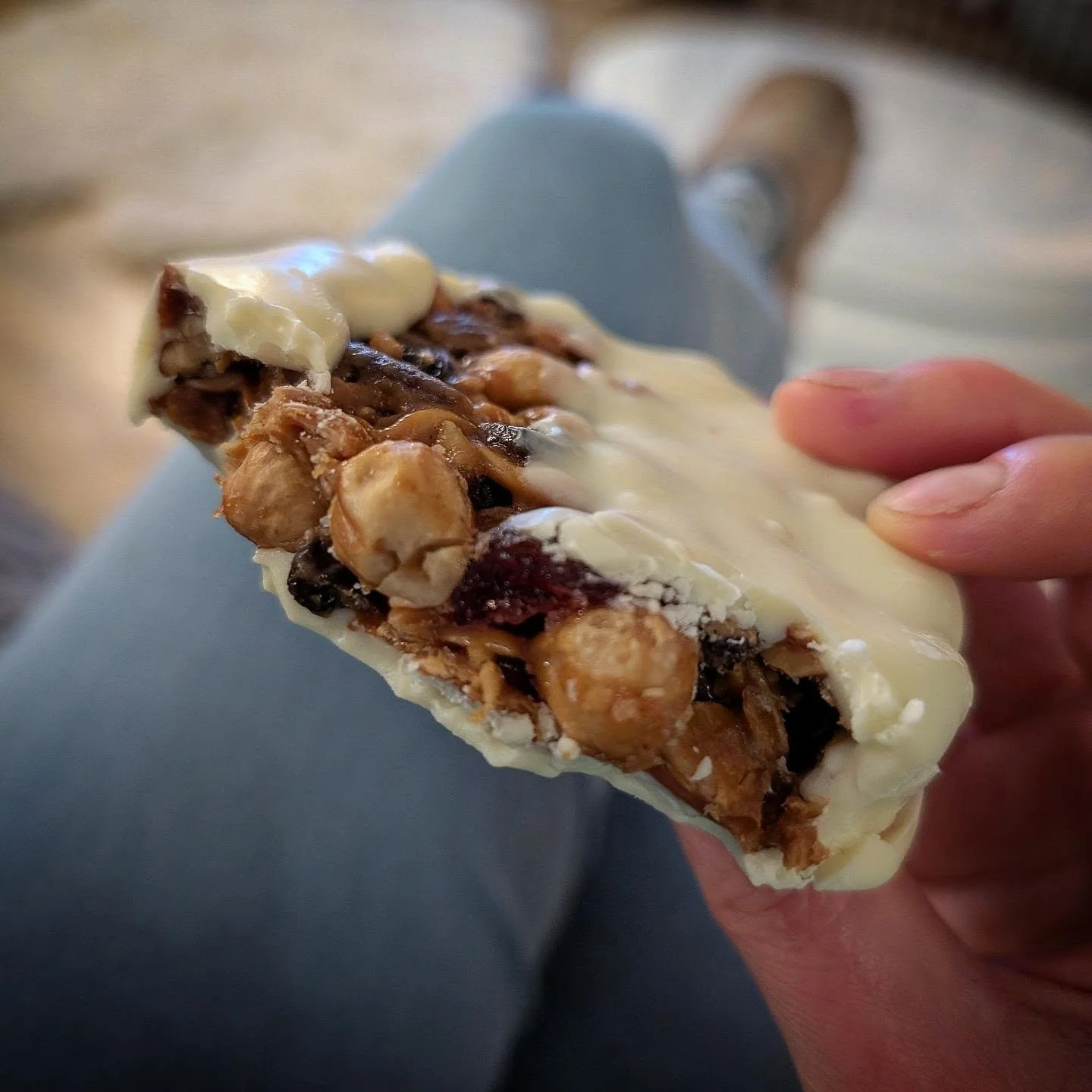 It's time people! It's not even Halloween yet, and my xmas cakes and puddings are maturing nicely, a vat of boozy mincemeat has just been made, and experiments with the most delicious tasting nougat have begun. This is a throwback to last year when I