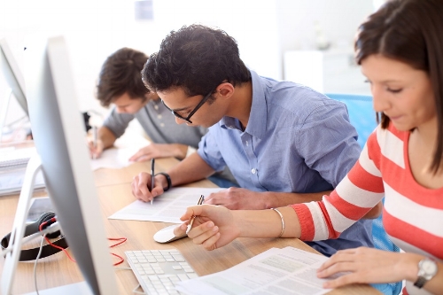 Seniors! Ace your college applications this year. Here's how.