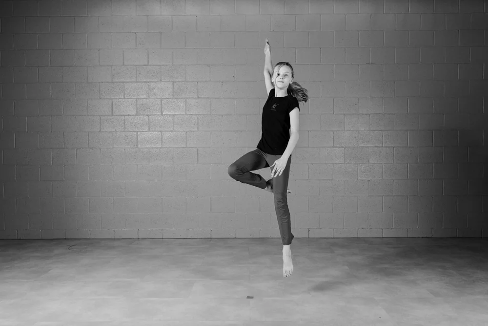 Nietvermeld_3_4_Hedendaags_Studio_JulieLandrieu_BalletShoot_0577.jpg