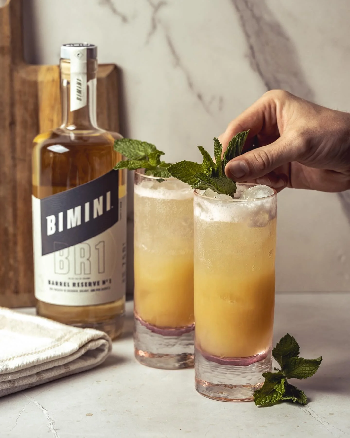 Brown spirits in the summertime? 🤔
We&rsquo;ll take two! 🍹🍹
Bimini BR1 is our unique barrel-finished gin. Made using three different types of ex-bourbon barrels, our gin&rsquo;s distinctive botanical profile is enhanced, not obliterated, while lay