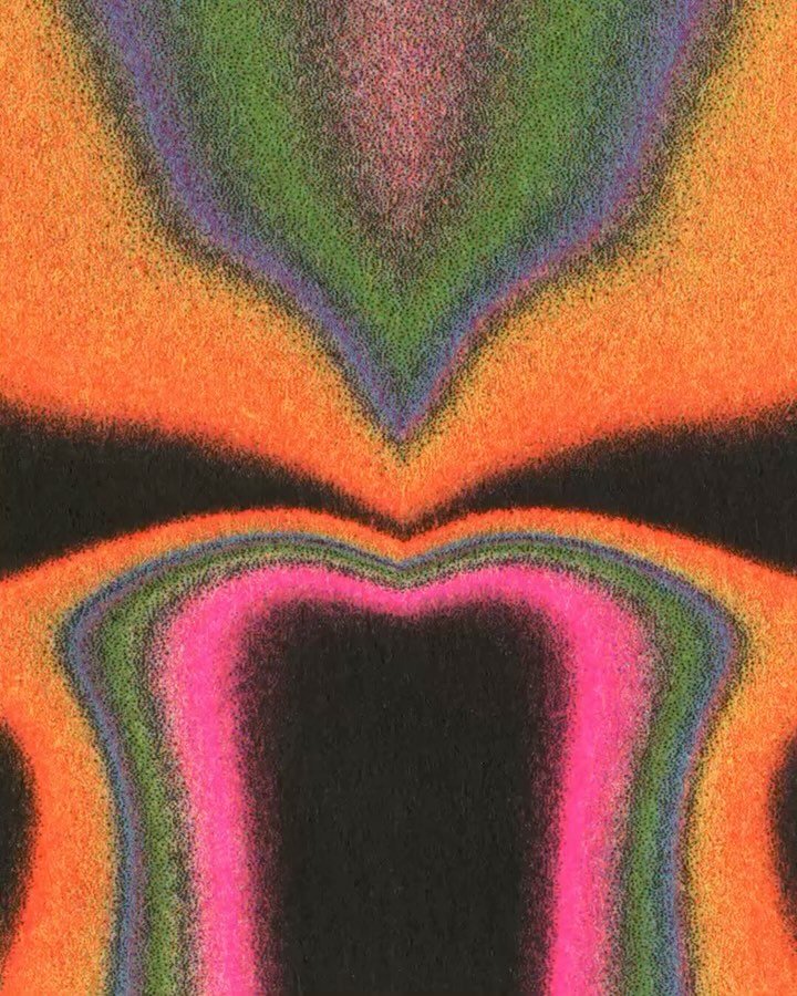 🔮 Fantasy Christmas Wish List ~ Part 2 🔮

💓 Heart waves by @juliakatarzyna_ .

✨ This. A 19th century French sales sample book of metal ornaments ~ via @book_historia .

🔮 Harold Lloyd&rsquo;s tree, with up to 9000 ornaments on it. 

🕊️The feath