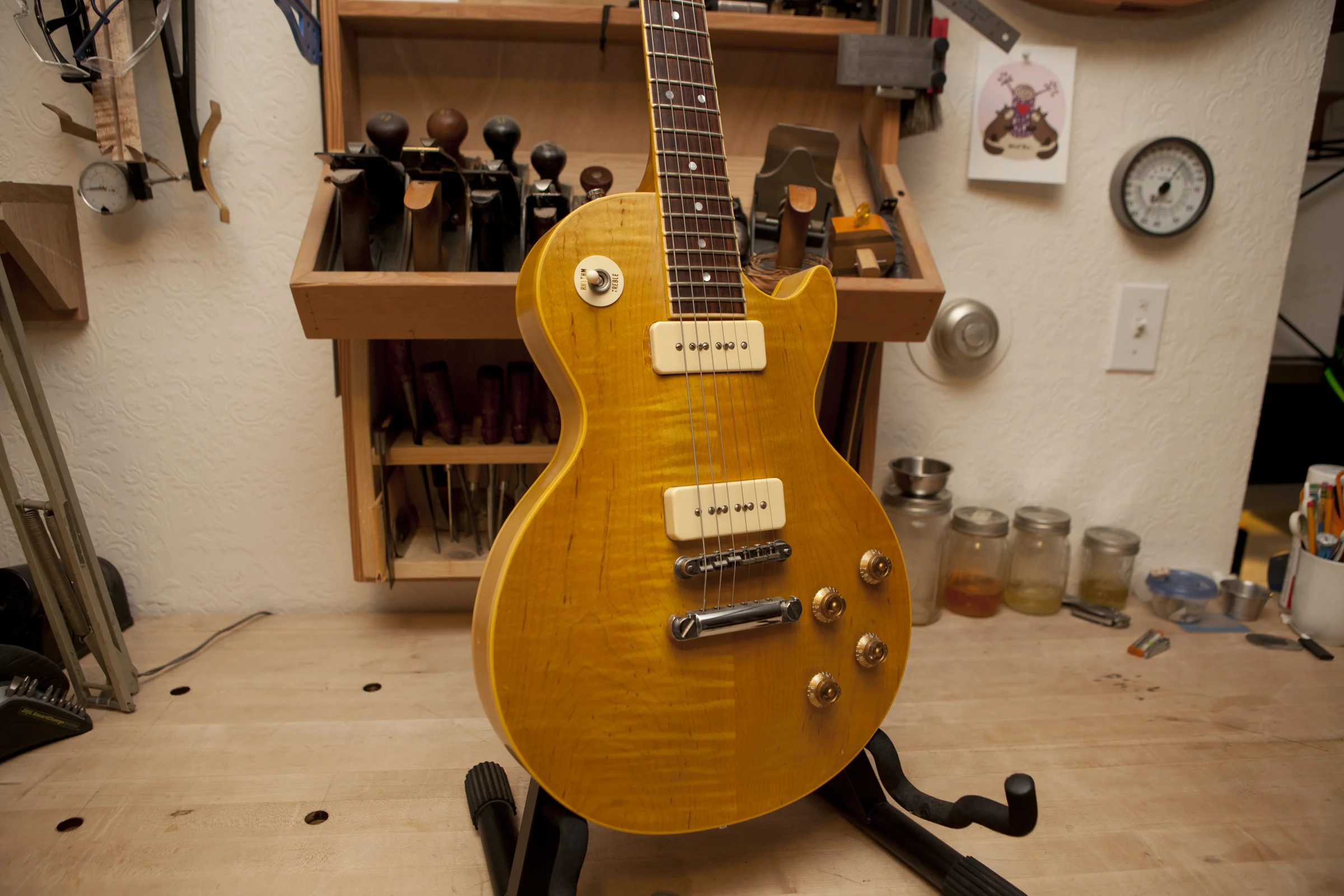 Maple LP Custom.jpg