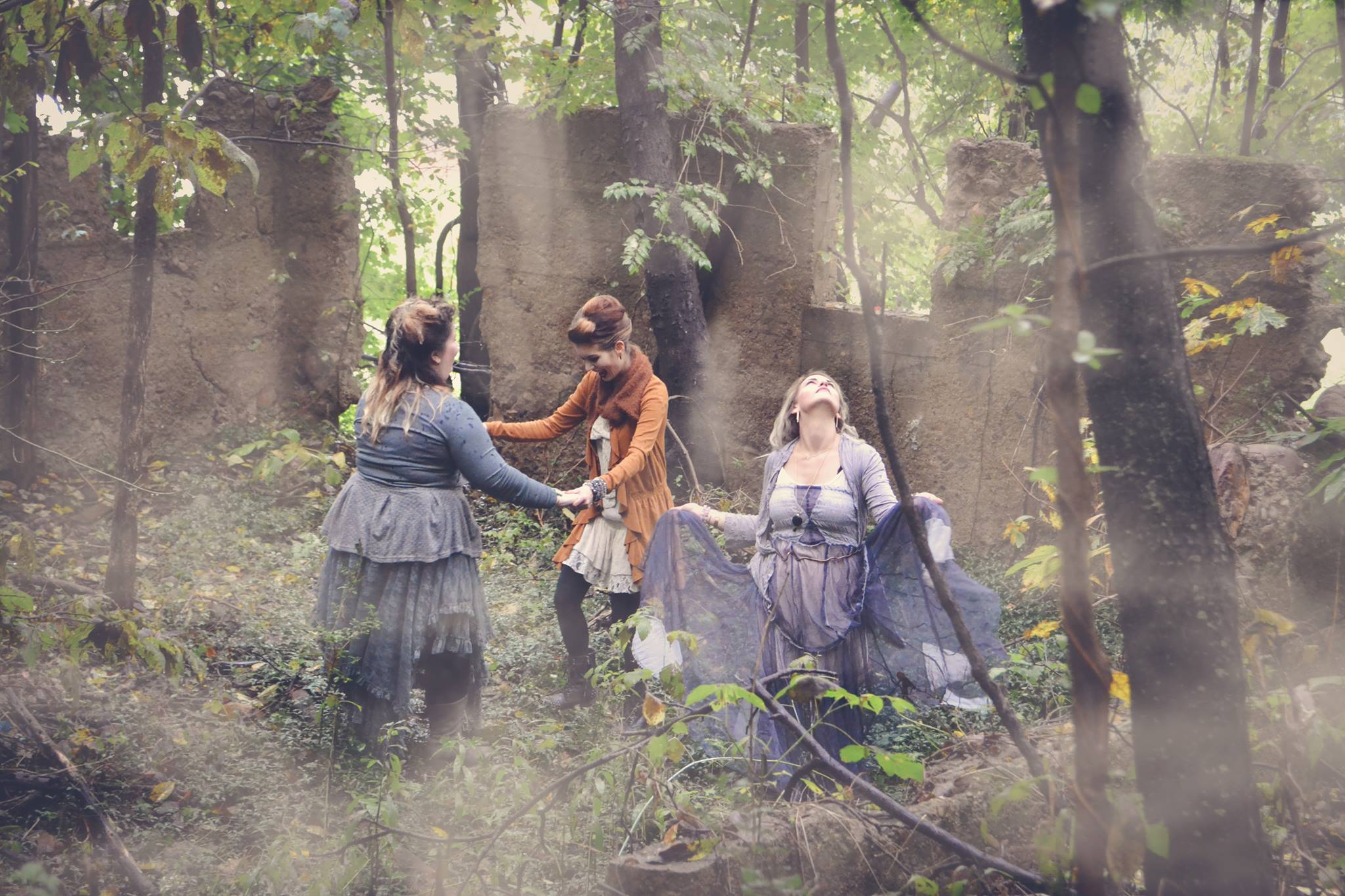 { Putting a spell on you & stuff. }