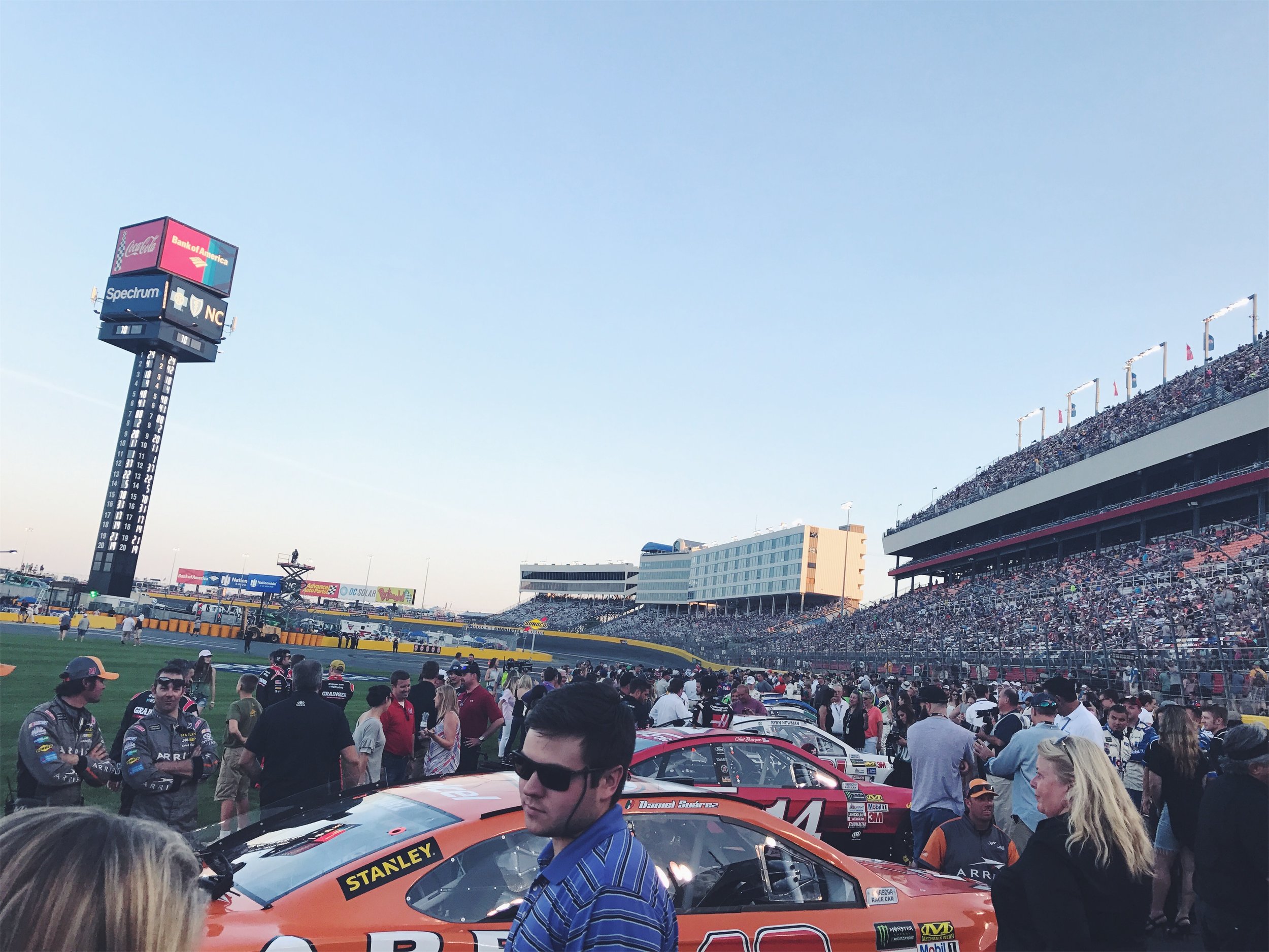 { NASCAR turn up. }