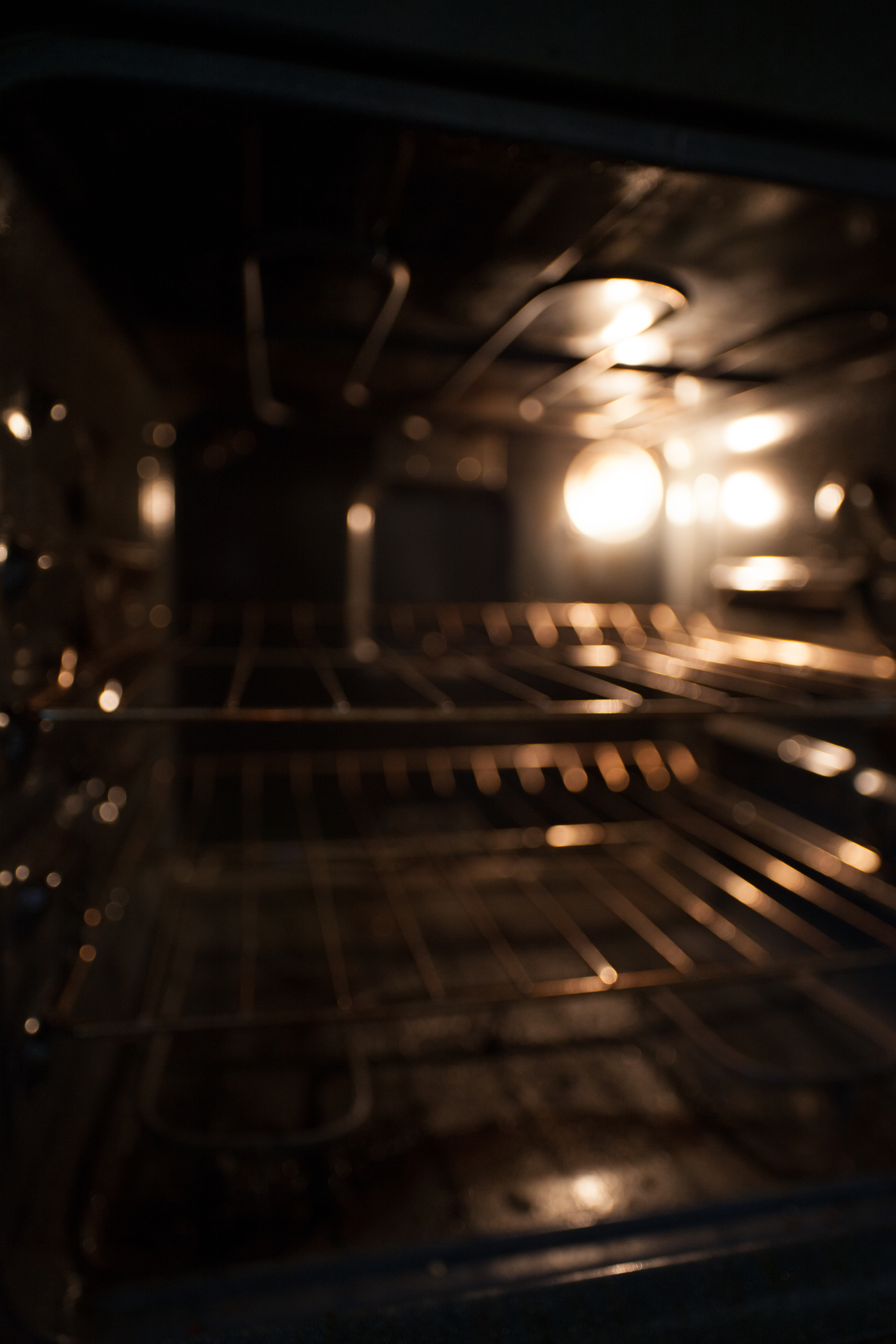 Keep that light on. Turn on the oven light (without turning on the oven) to generate enough warmth to incubate your yogurt. 