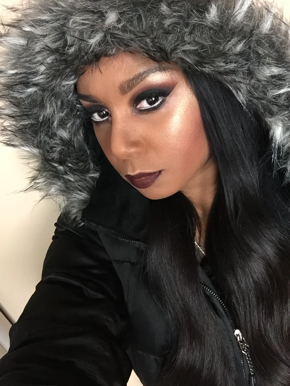 Dark smokey eyes, matte lip with highlights for the Anti-Valentine's Day Look.