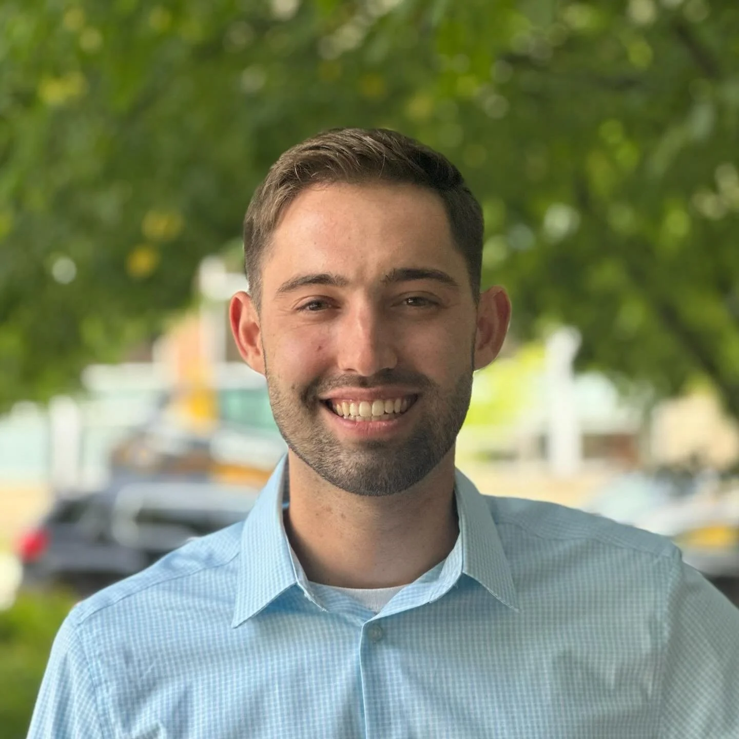 🎉 Member Monday Spotlight
Meet Thomas Hermsen, Chicago Regional Admissions Counselor at Marquette University and a proud CARR member!
📍 Originally from Appleton, Wisconsin, Thomas now lives in Logan Square. He works with prospective first-year stud