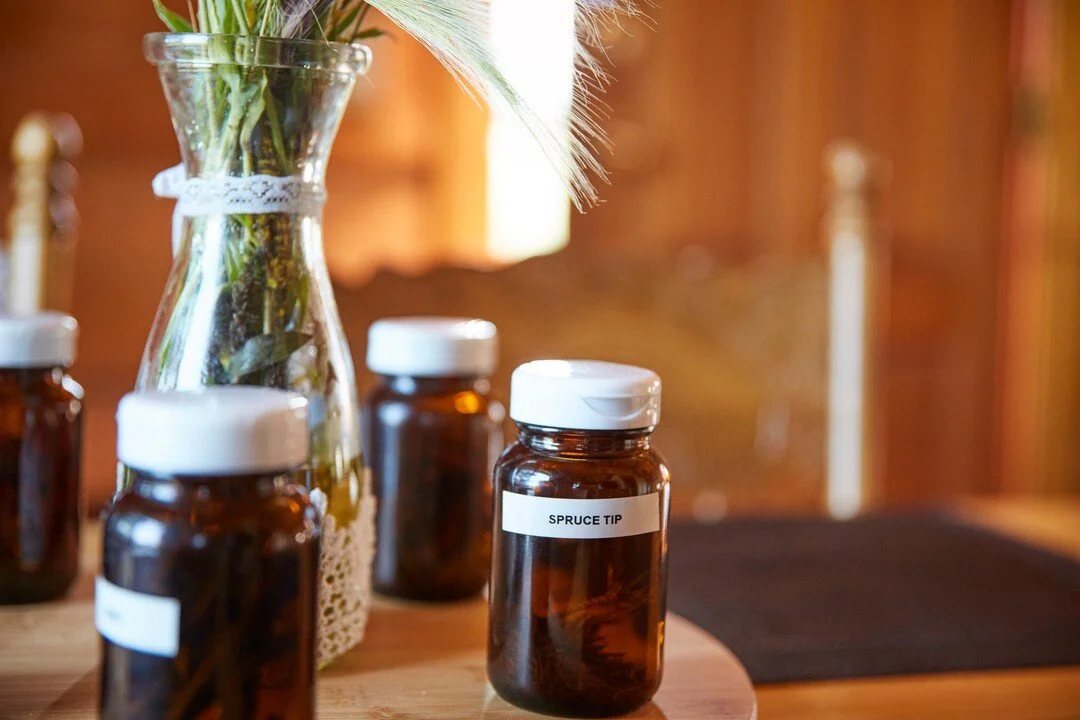 SO EXCITED about our new project! We welcome all of our guests to walk through our medicinal garden filled with local plants so you can create your own tea blend of healing goodness 🌱🌸
.
.
#logcabins #explorebc #explorebritishcolumbia #beautifulbri