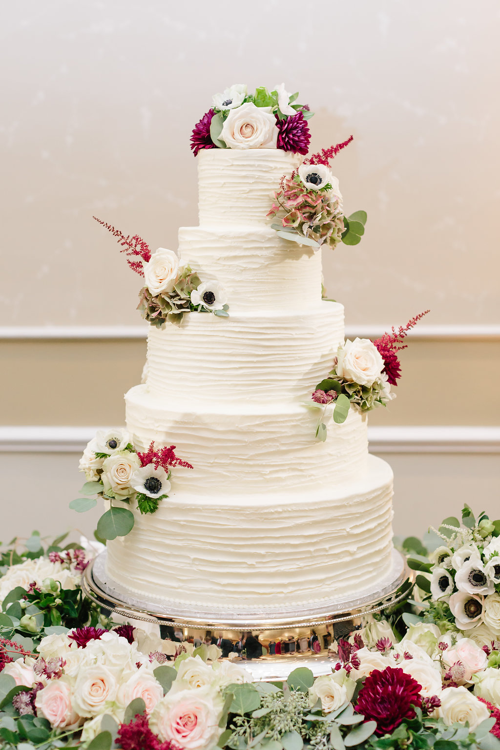 fall wedding cake design