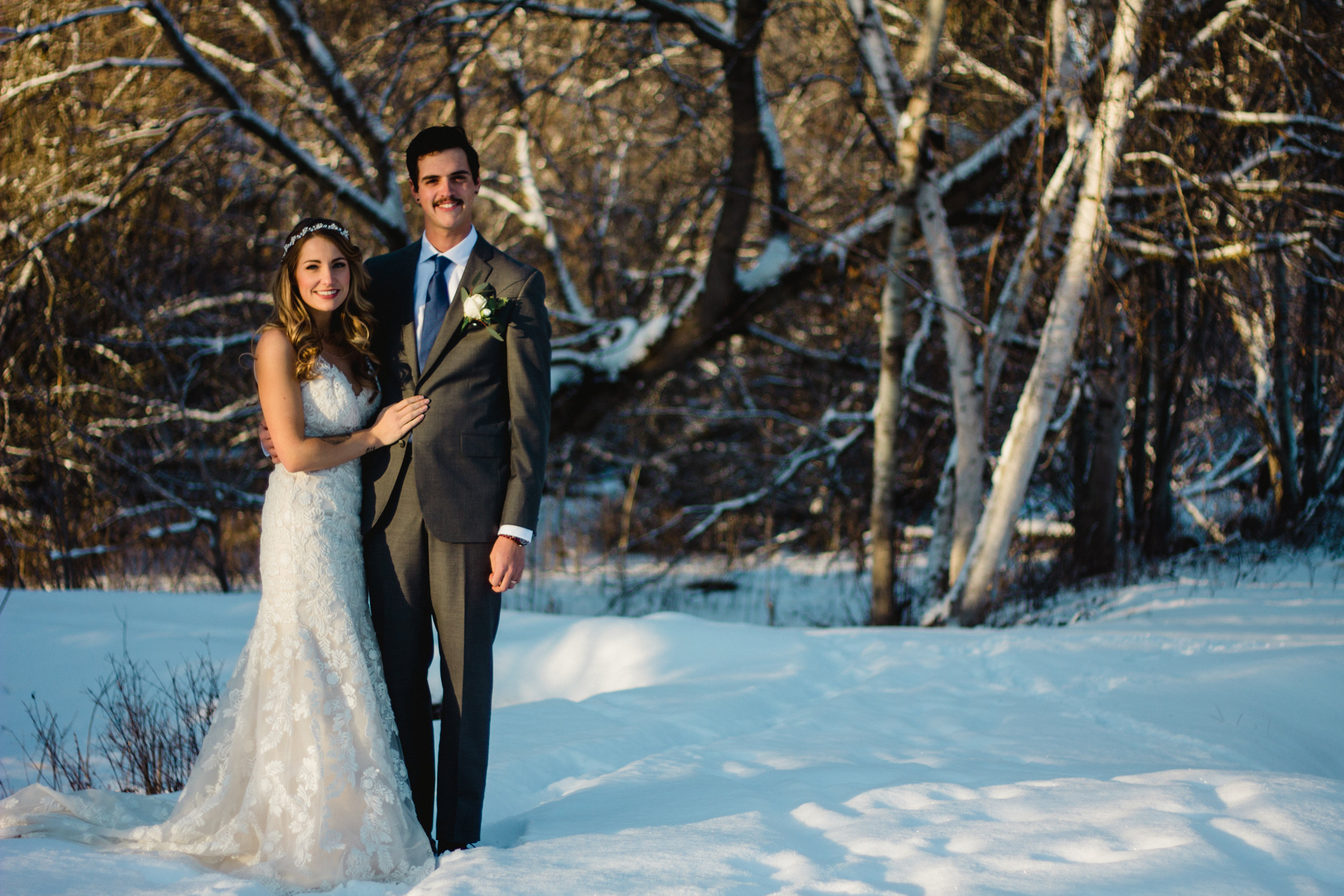 It was such a pleasure to be a part of Raija and Jamie's special day. It was a romantic and thoughtfully planned day that honoured each guest's presence. All professional photo's were taken by N atalie Sky Photograp hy. The gorgeous venue, Rainbows Roost is located in Kamloops, British Columbia.
