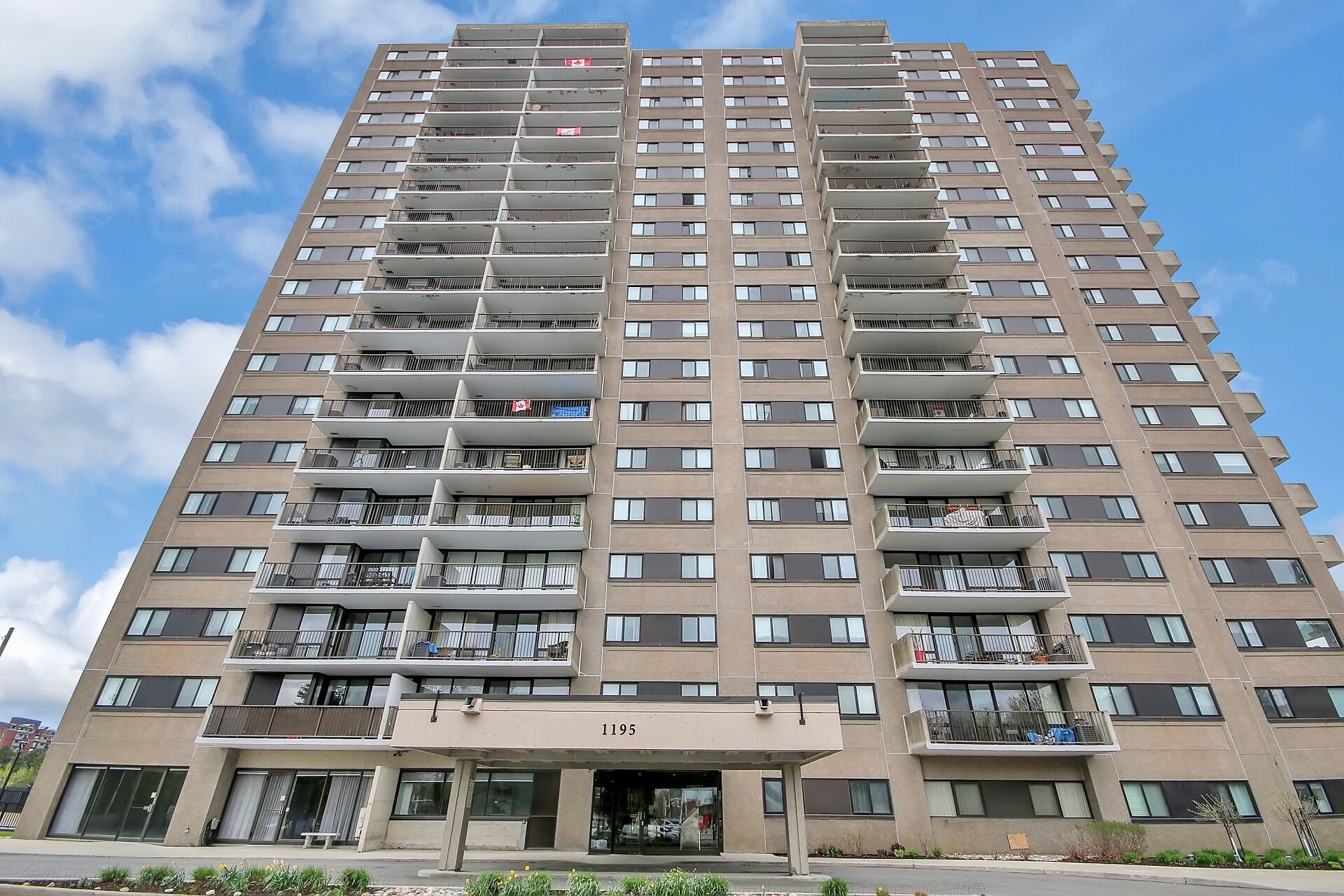 virtual-tour-356053-01.jpg