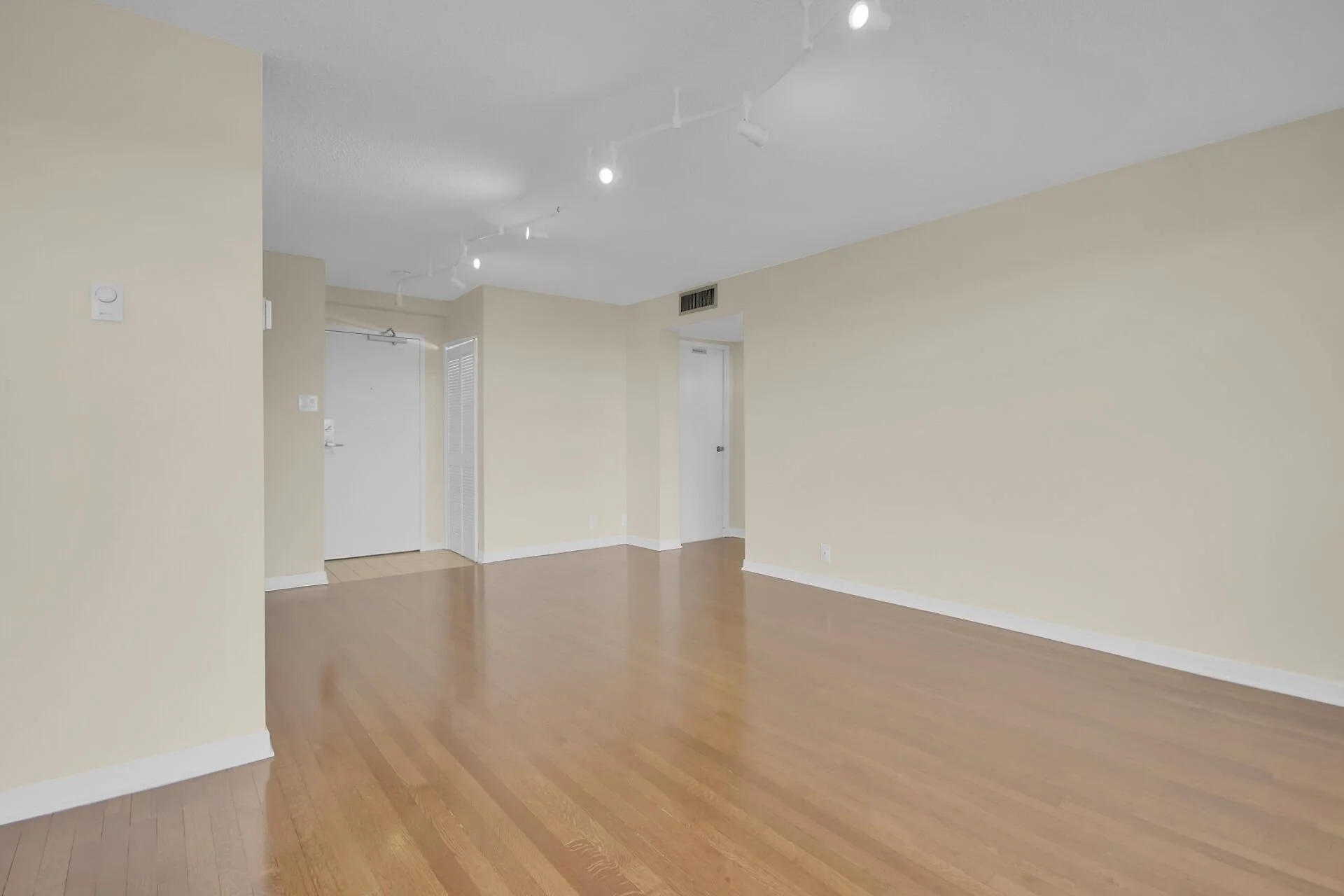 virtual-tour-356053-33.jpg