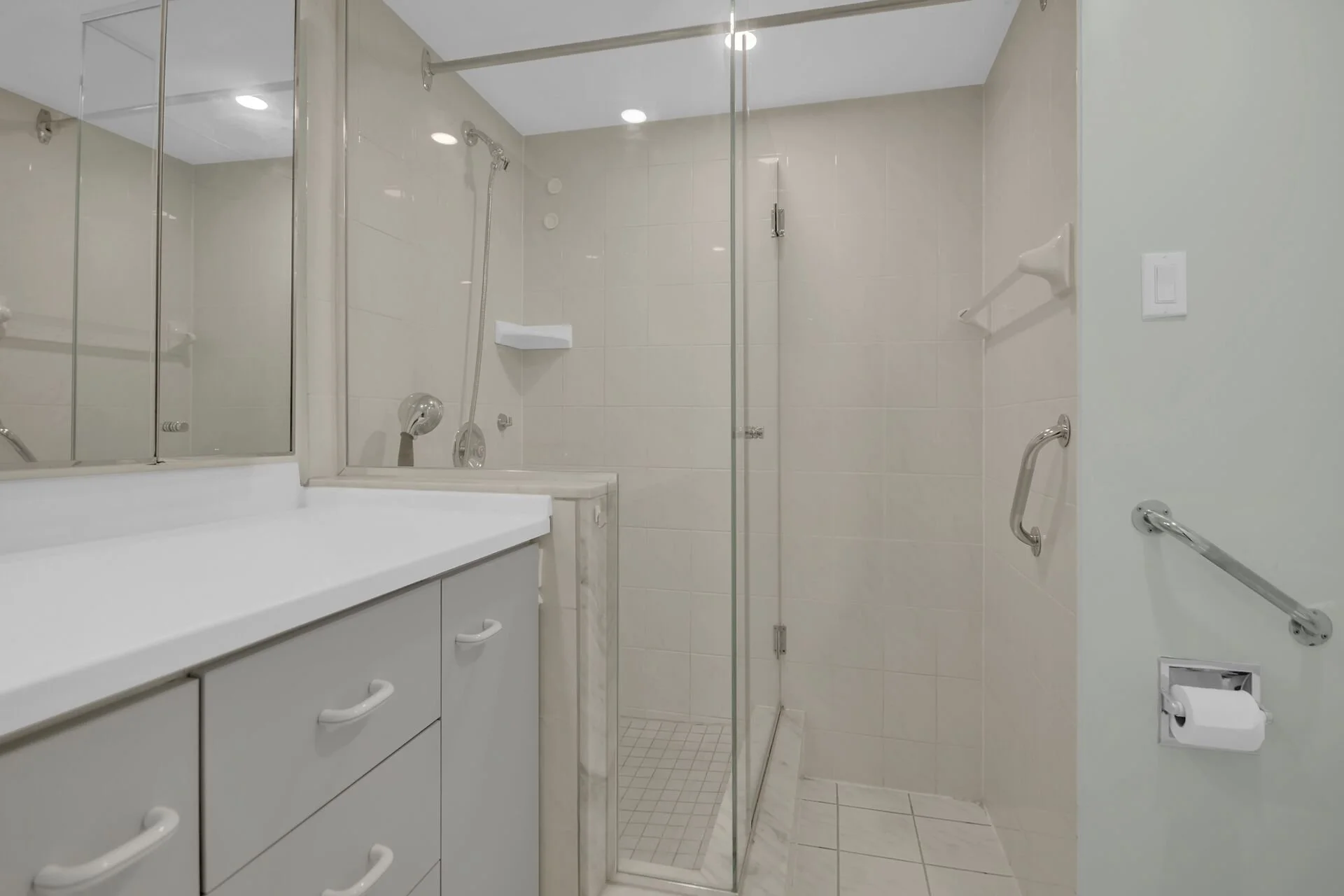 virtual-tour-356053-15.jpg