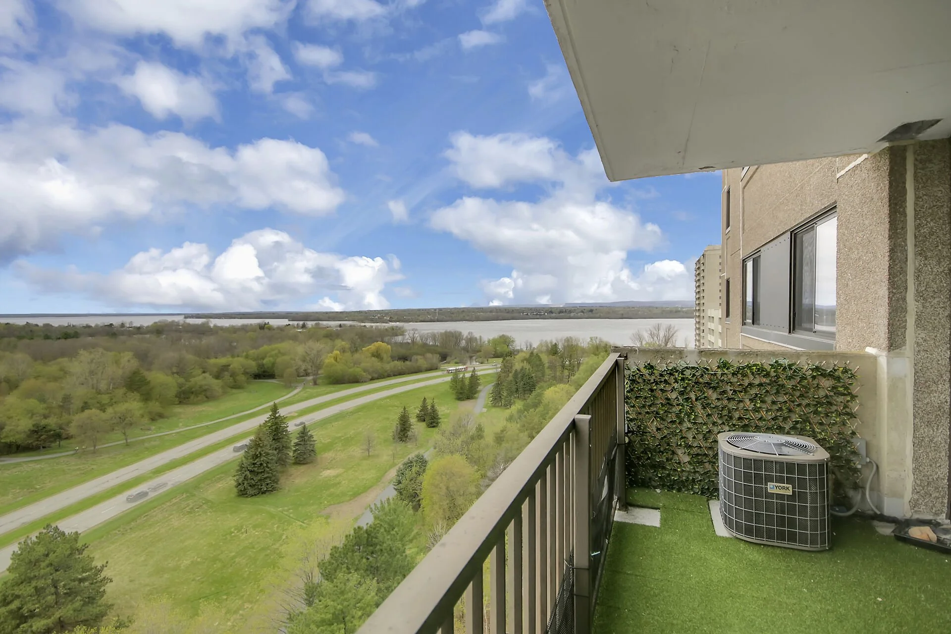 virtual-tour-356053-44.jpg