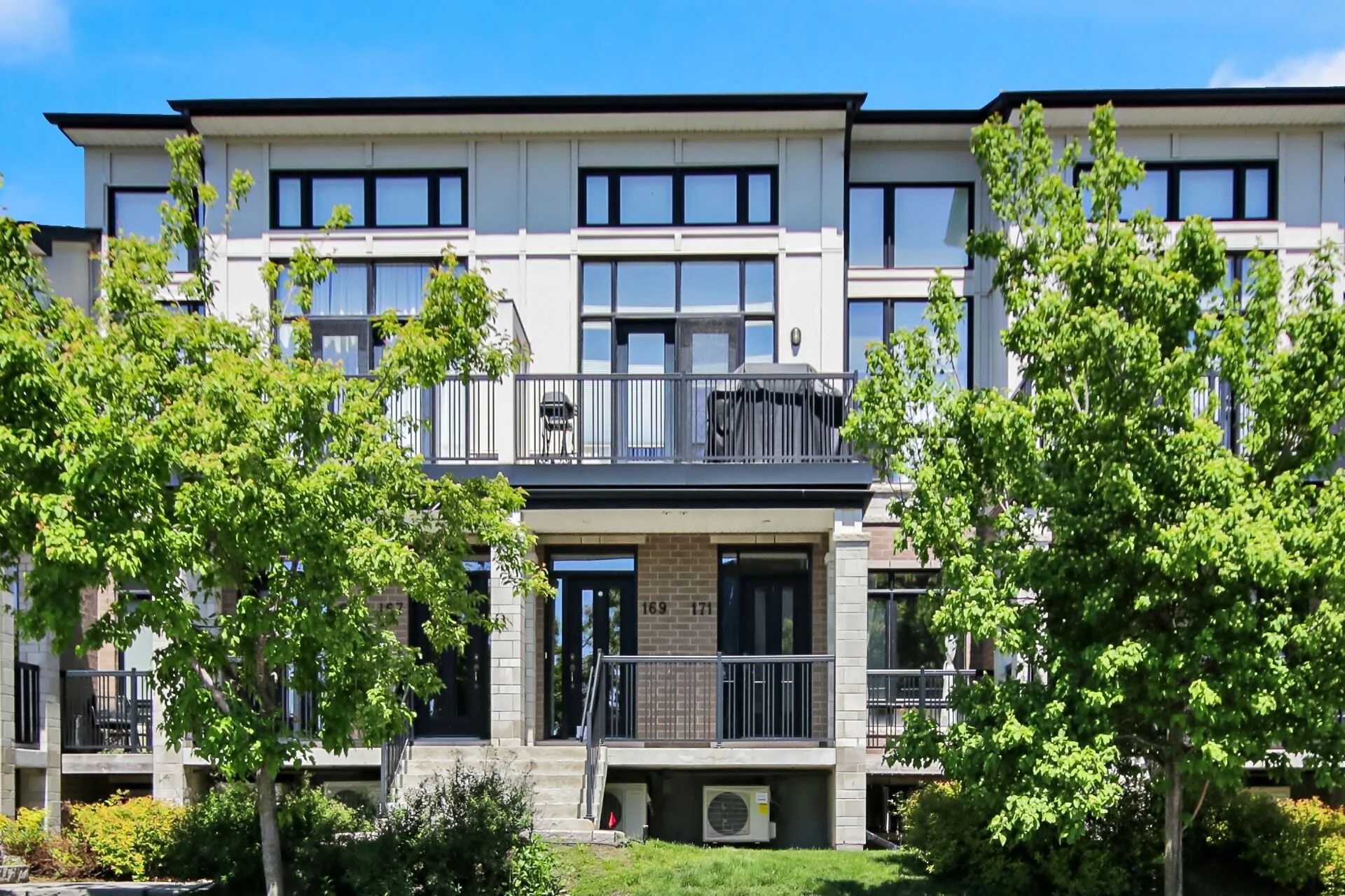 virtual-tour-355163-54.jpg