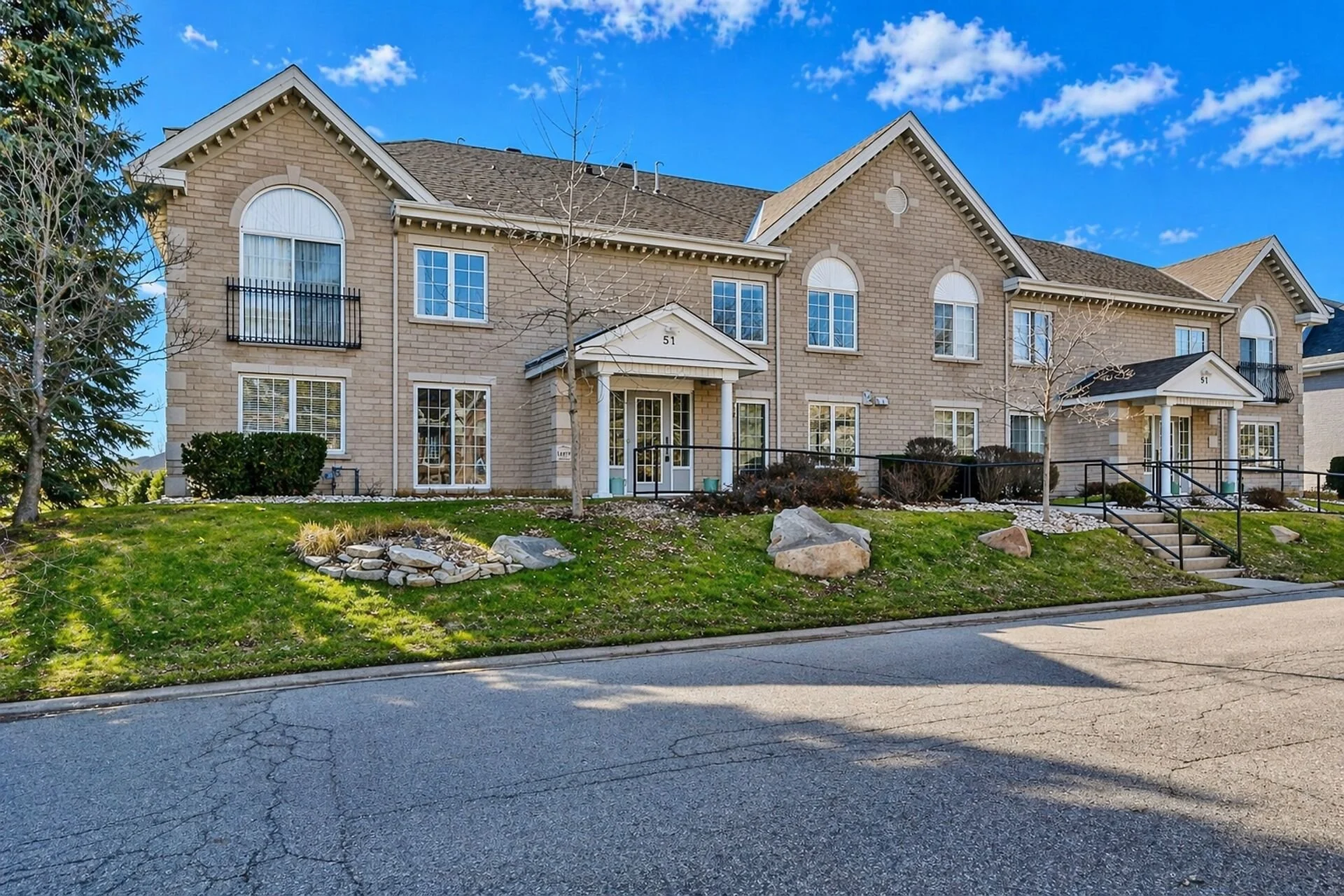 virtual-tour-361542-74.jpg