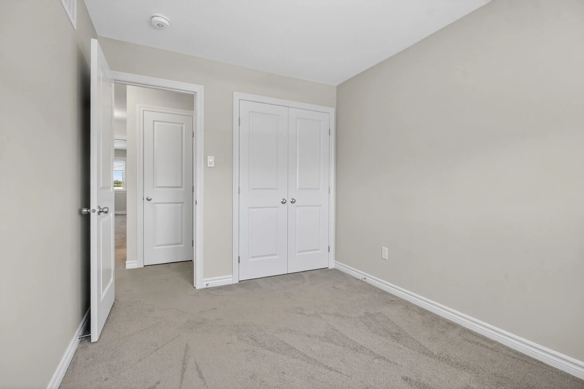 virtual-tour-364130-43.jpg