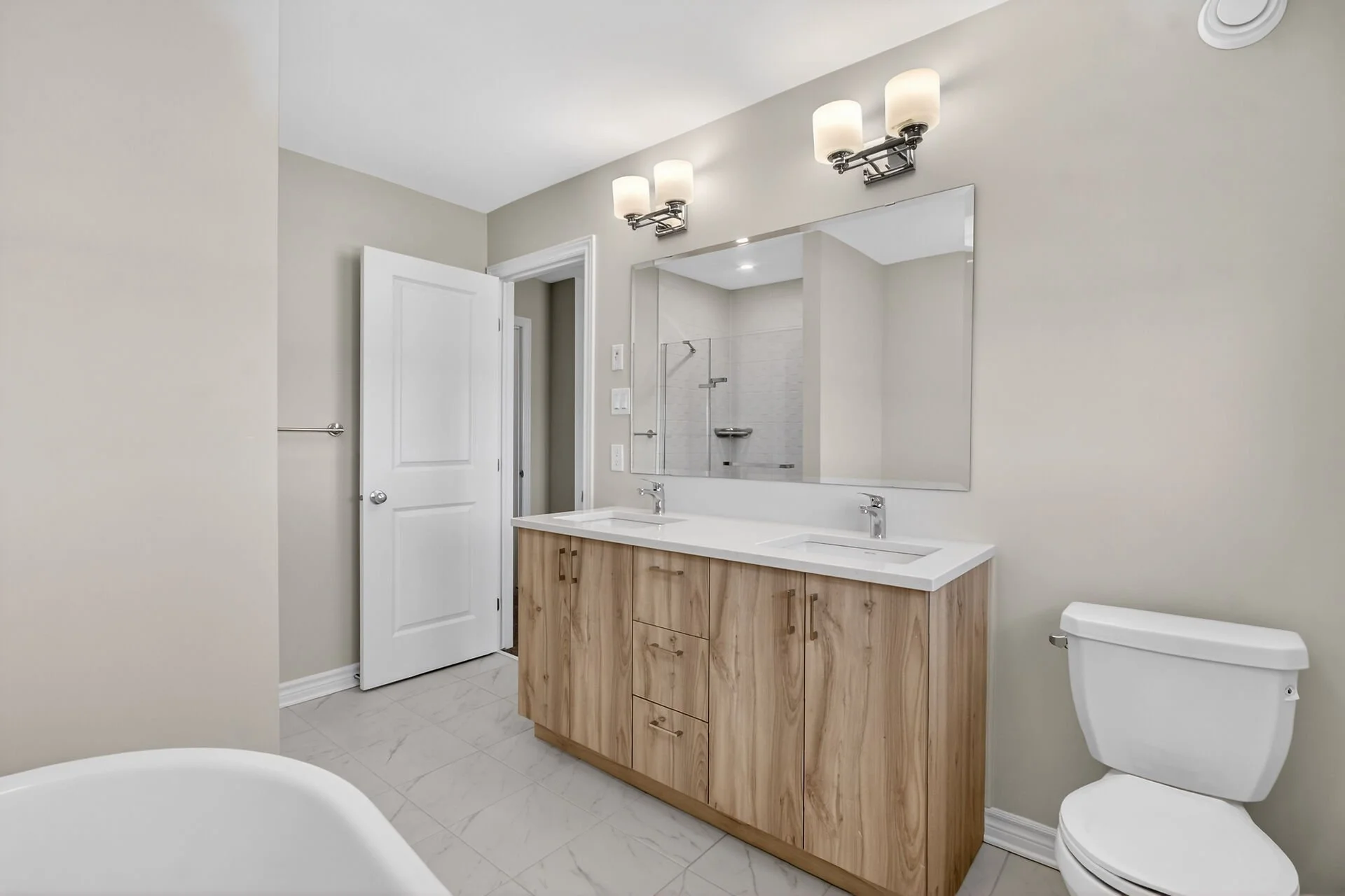 virtual-tour-364130-53.jpg