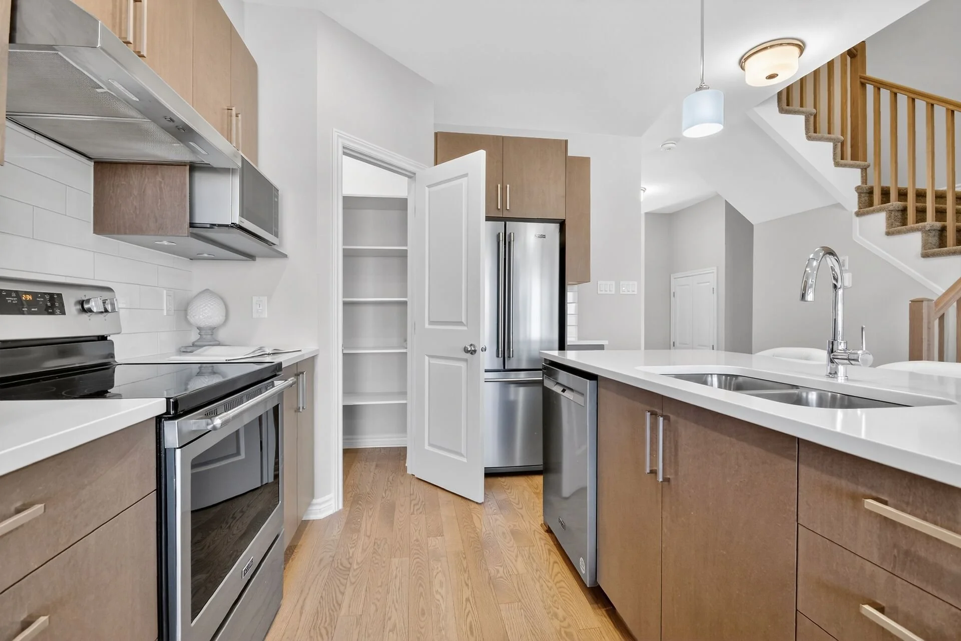 virtual-tour-364130-07.jpg