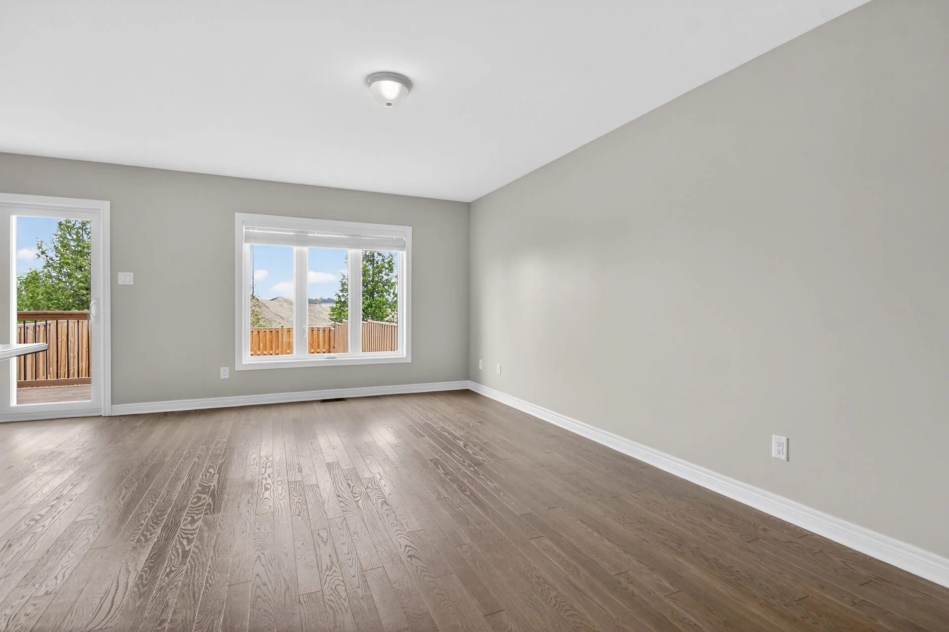 virtual-tour-364193-47.jpg