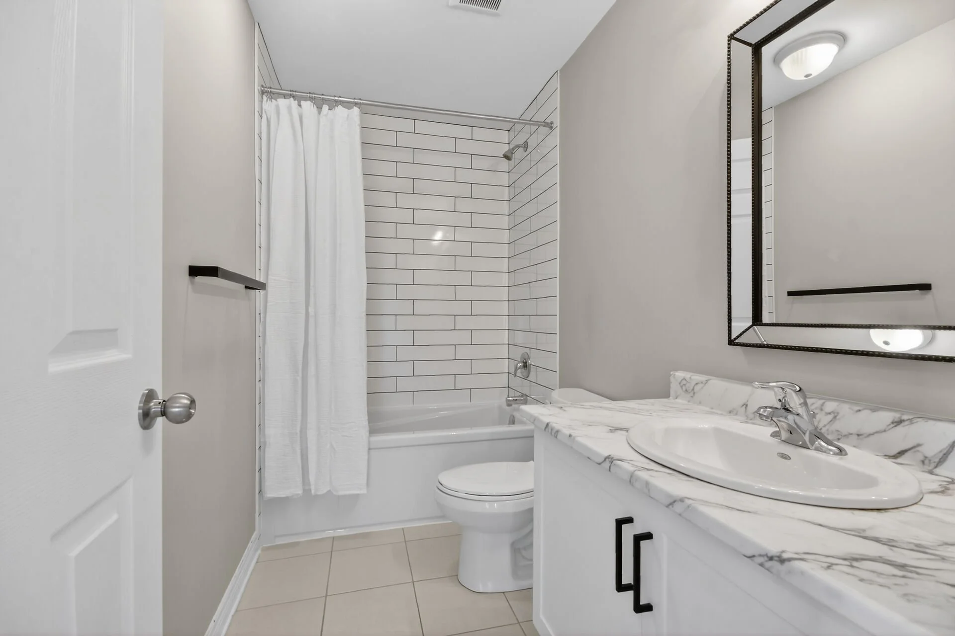 virtual-tour-364193-52.jpg