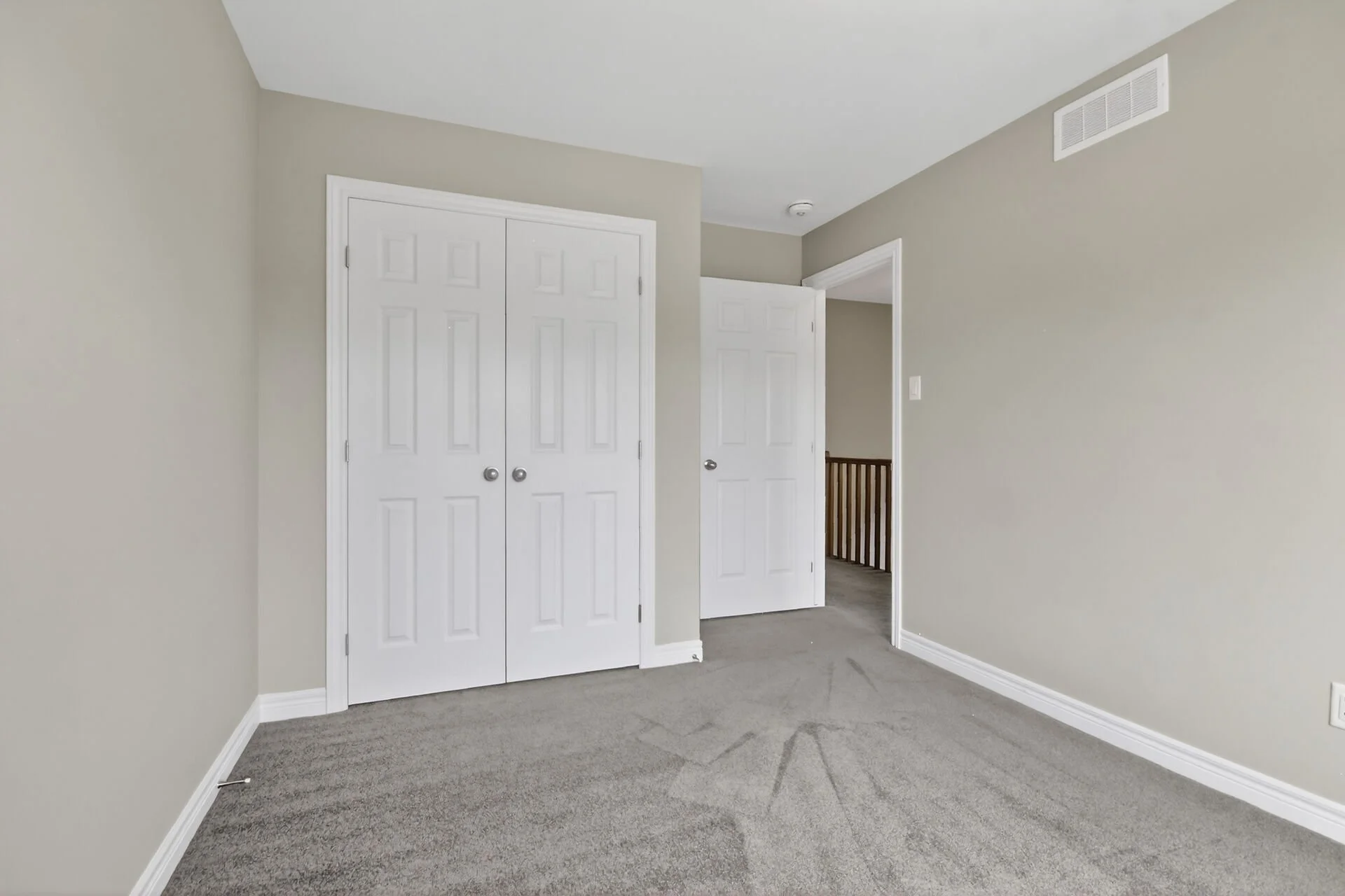 virtual-tour-364193-53.jpg