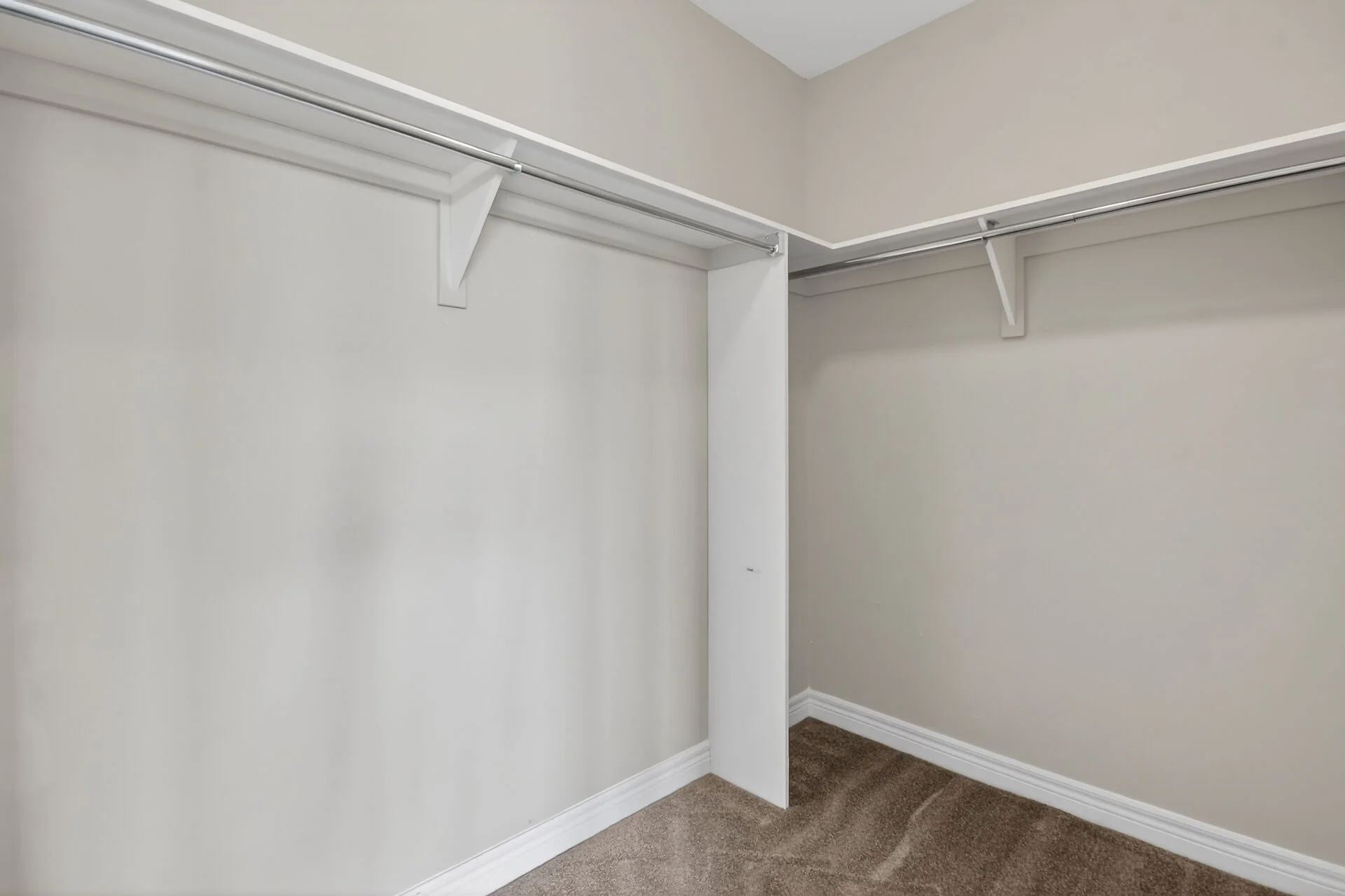 virtual-tour-364193-57.jpg