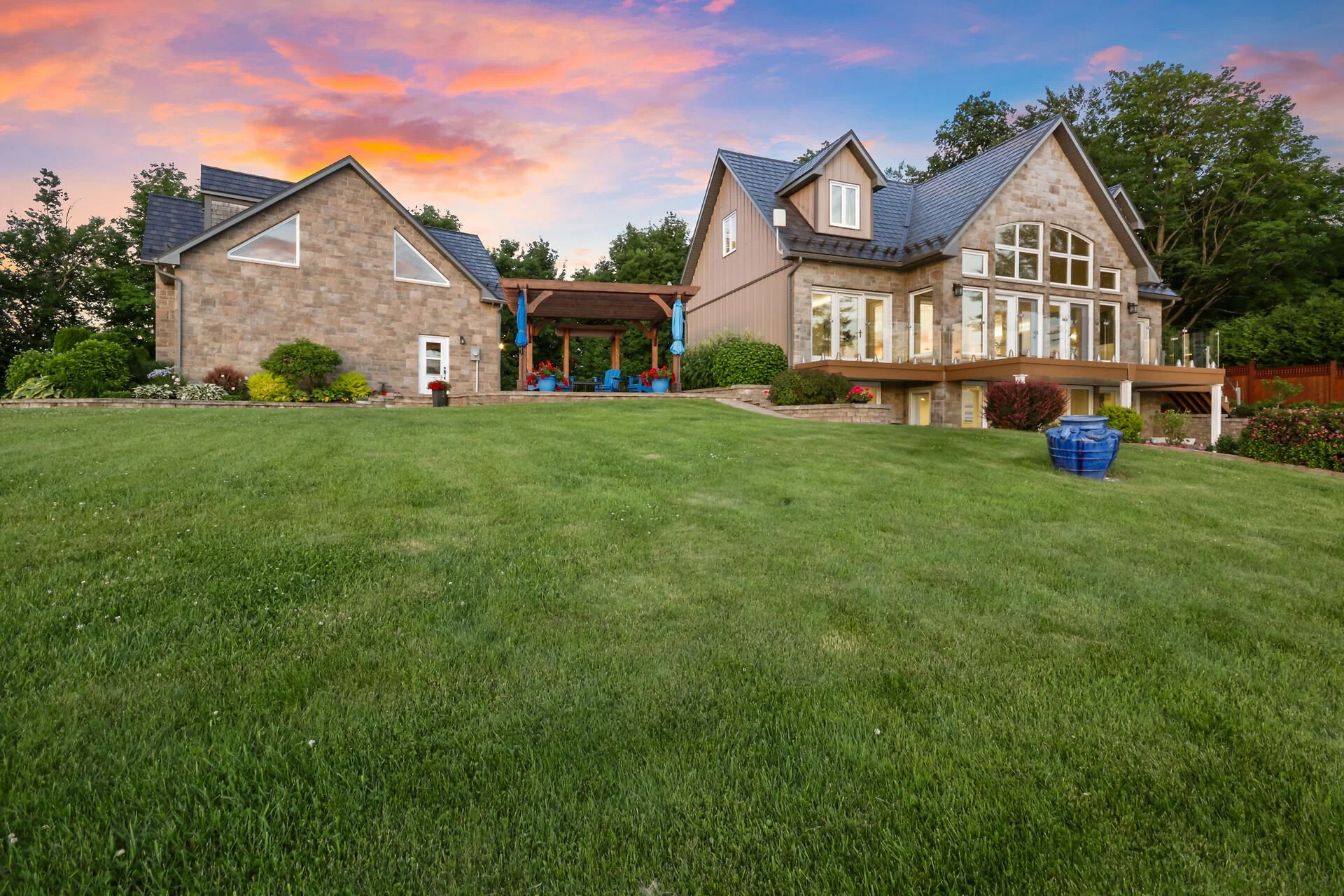 virtual-tour-364422-136.jpg