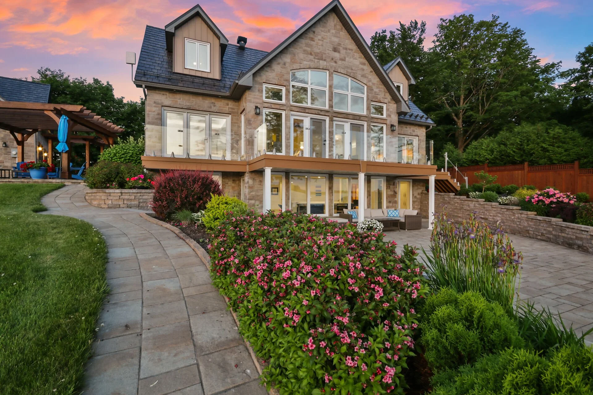 virtual-tour-364422-142.jpg