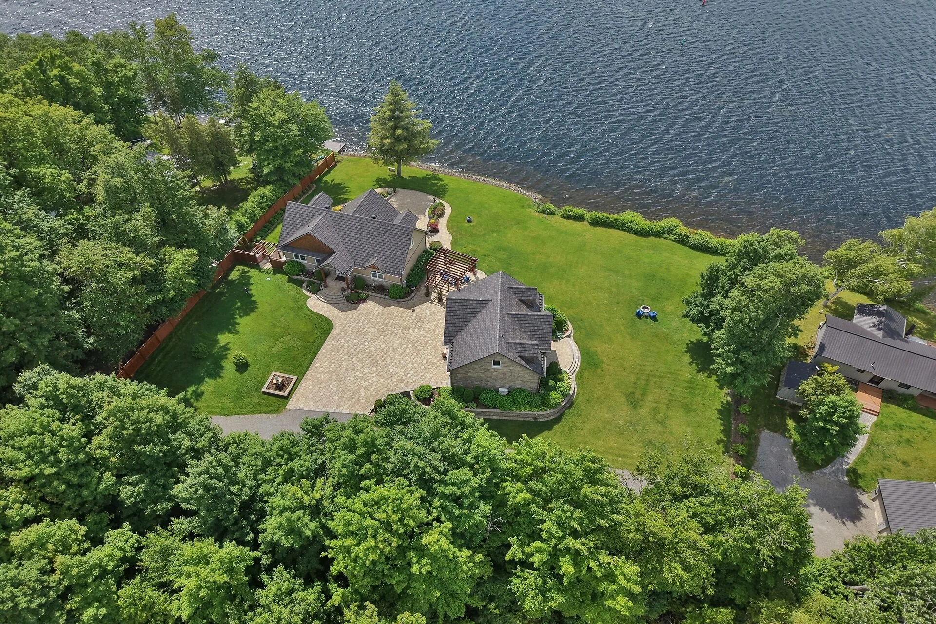 virtual-tour-364422-155.jpg